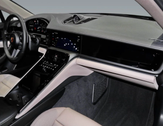 Porsche Panamera 4 E-Hybrid 5