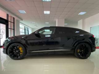 Lamborghini Urus 6