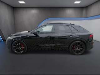 Audi Q8 TFSI e quattro S line business