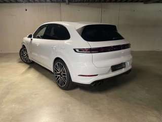 Porsche Cayenne 4