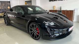 Porsche Taycan 4S 8