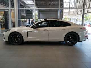 Porsche Panamera 4 E-Hybrid Kreide