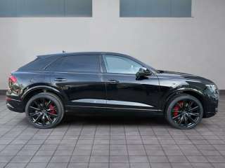 Audi SQ8 TFSI quattro