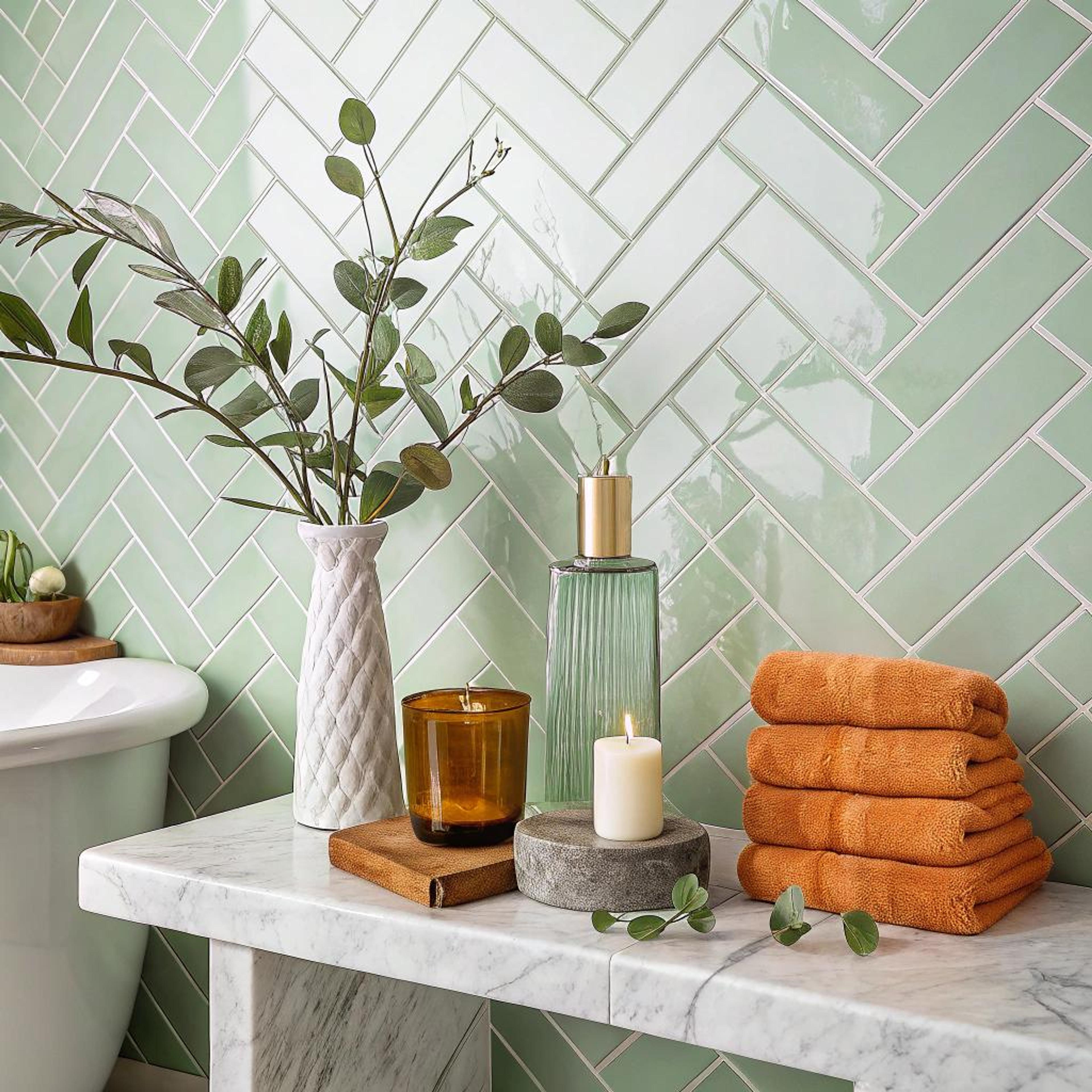 Oranje accenten bij visgraat