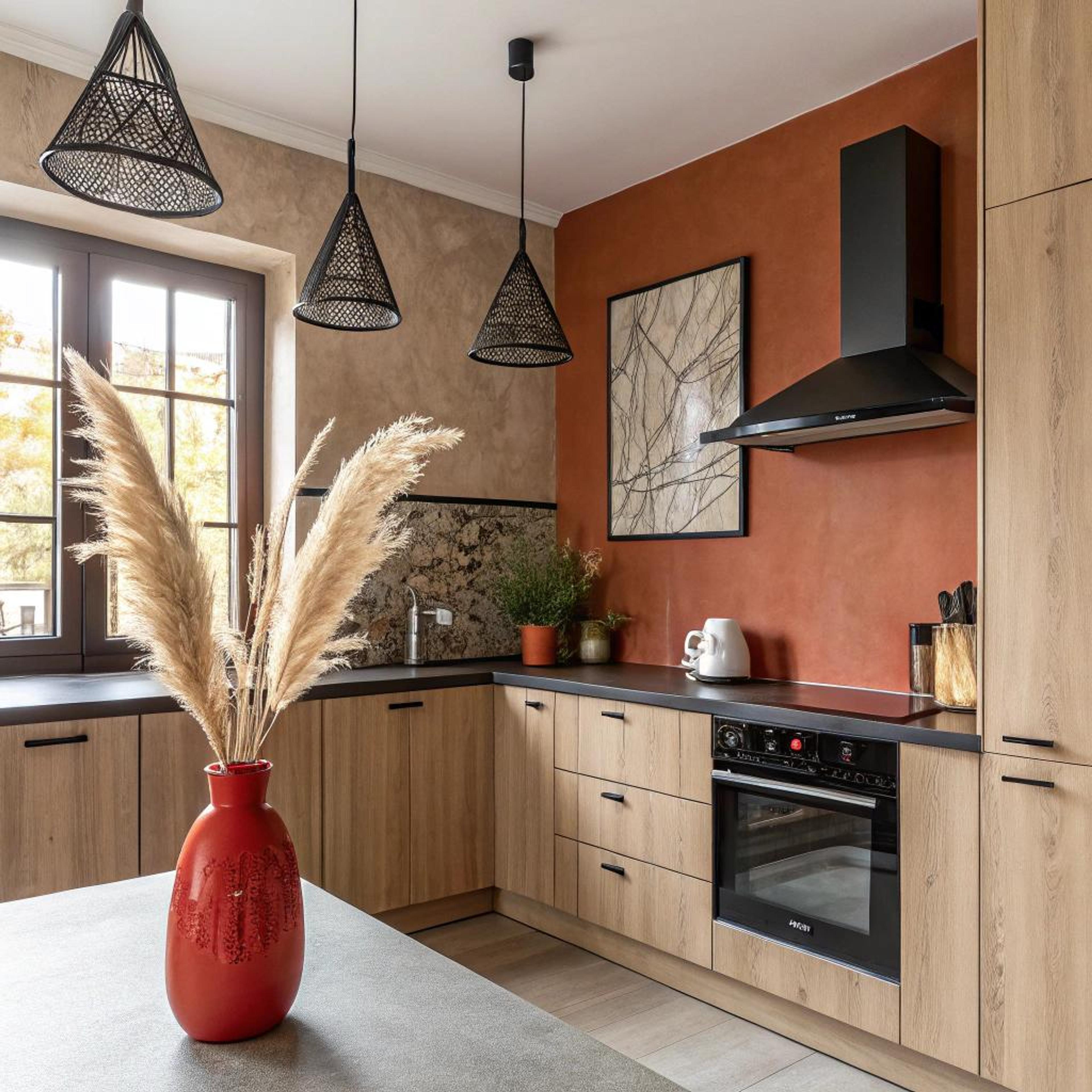 Terracotta wand met marmer