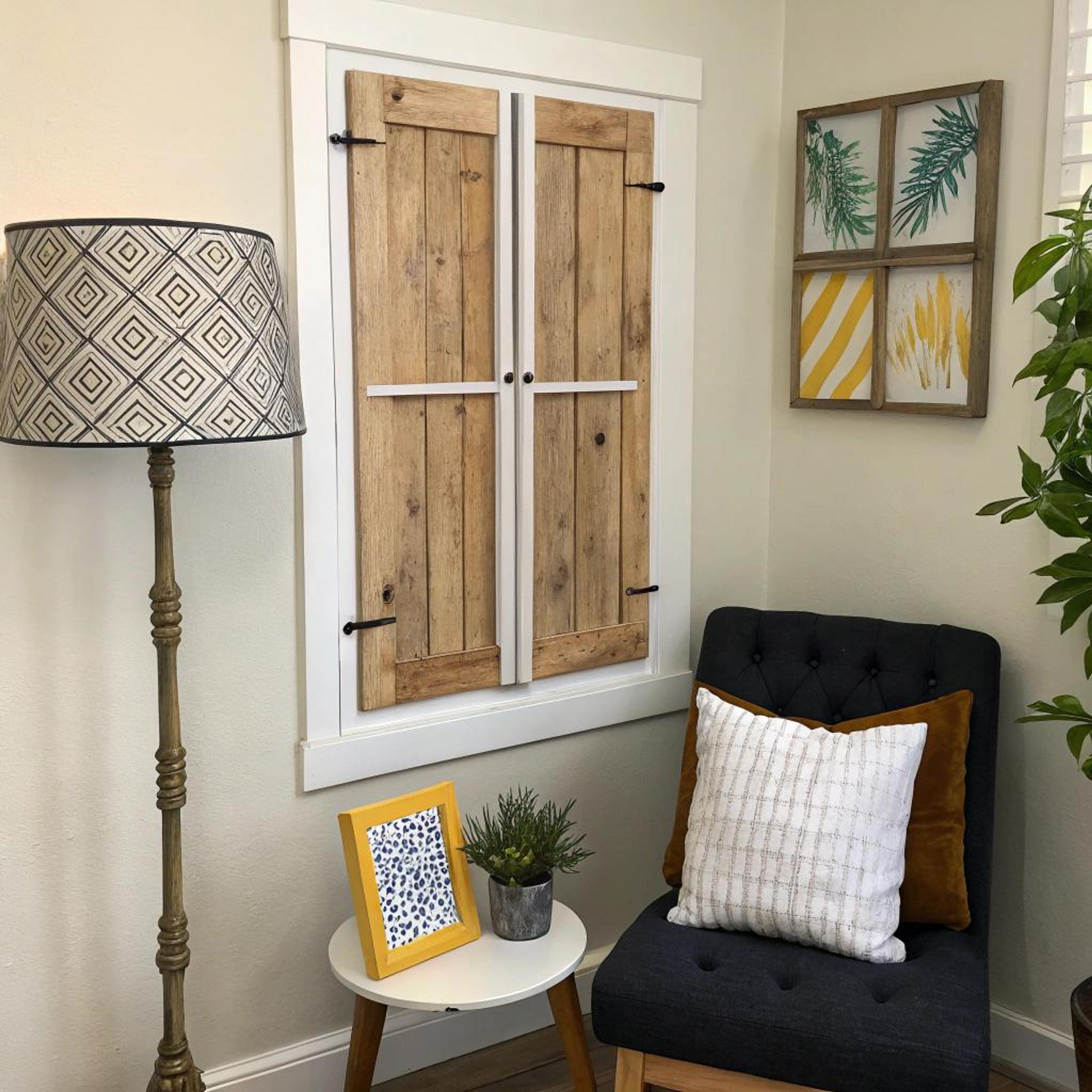Sfeervol hoekje met houten shutters