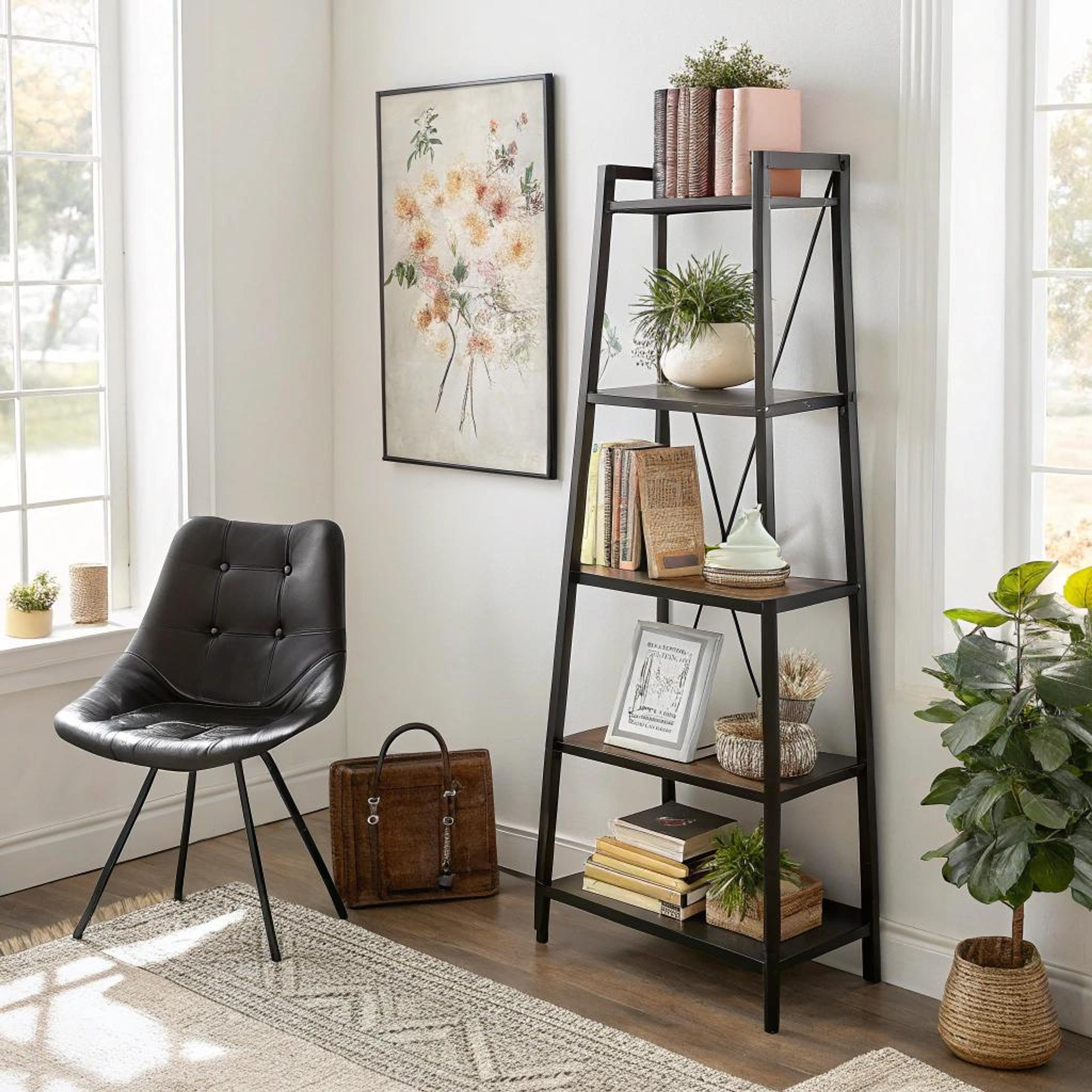 Zwart ladderrek met textuur