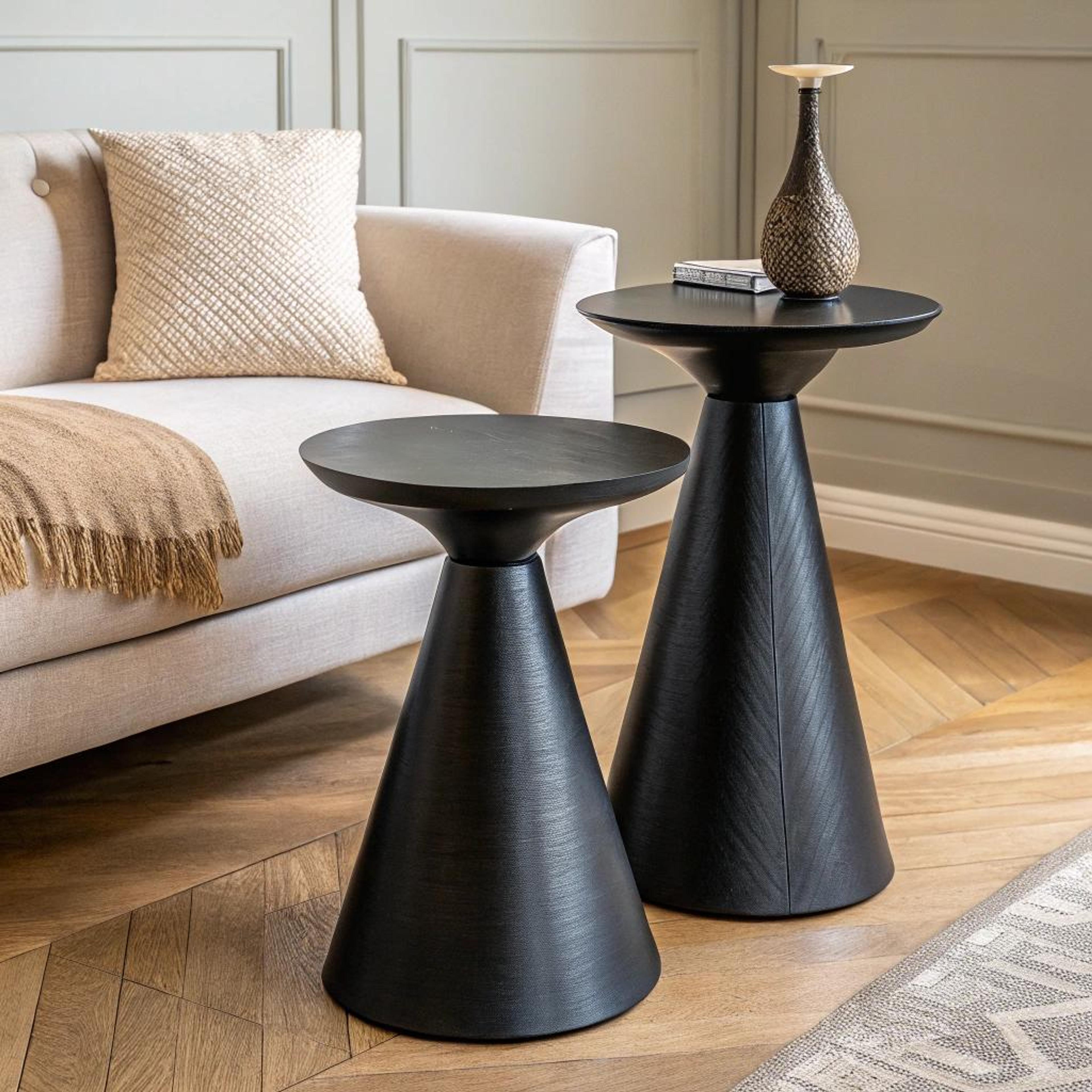 Sculpturale bijzettafels als blikvanger