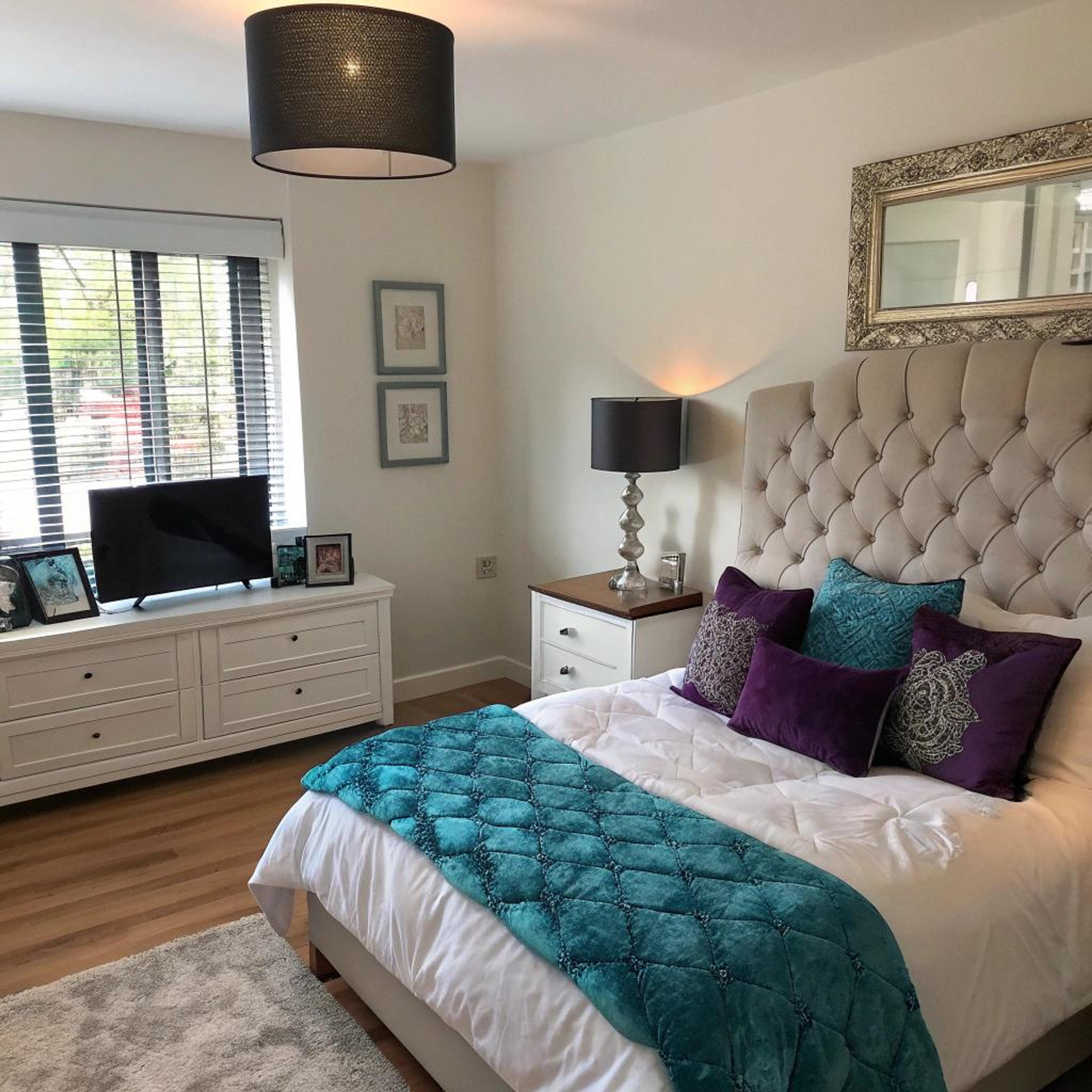 Kleurencontrast met luxe hoofdeinde