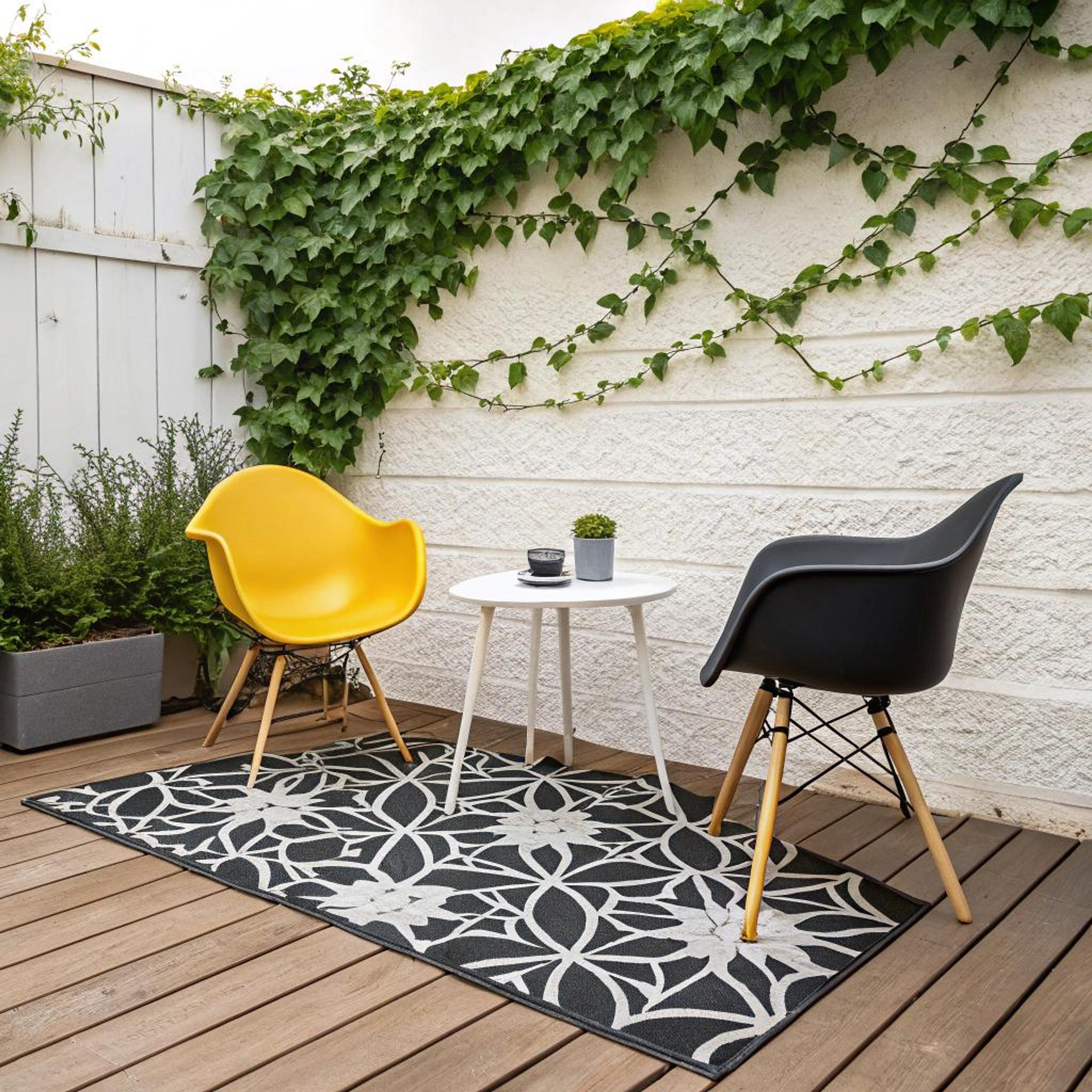 Vrolijke mix van stoelen
