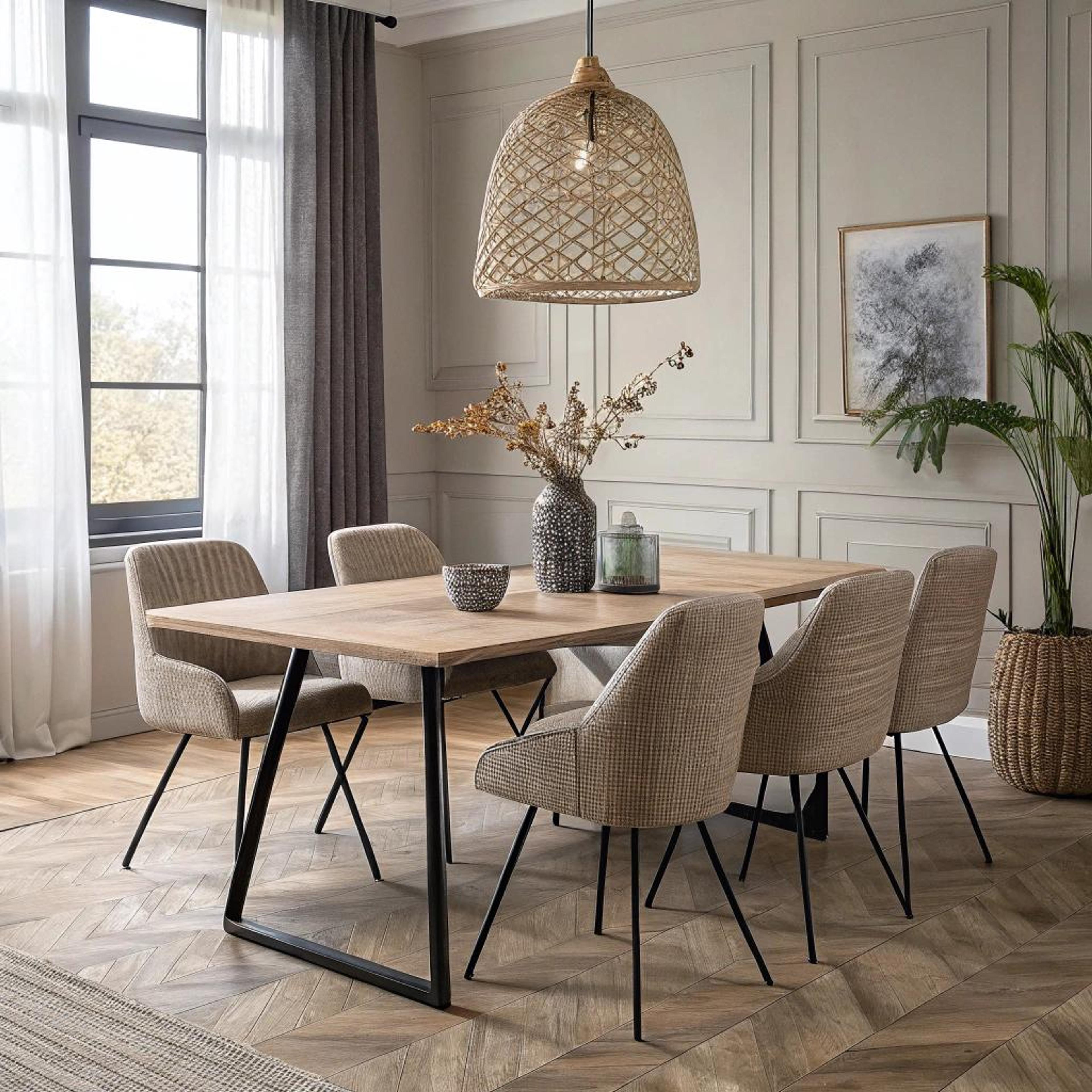 Natuurlijke rust met sierlijsten