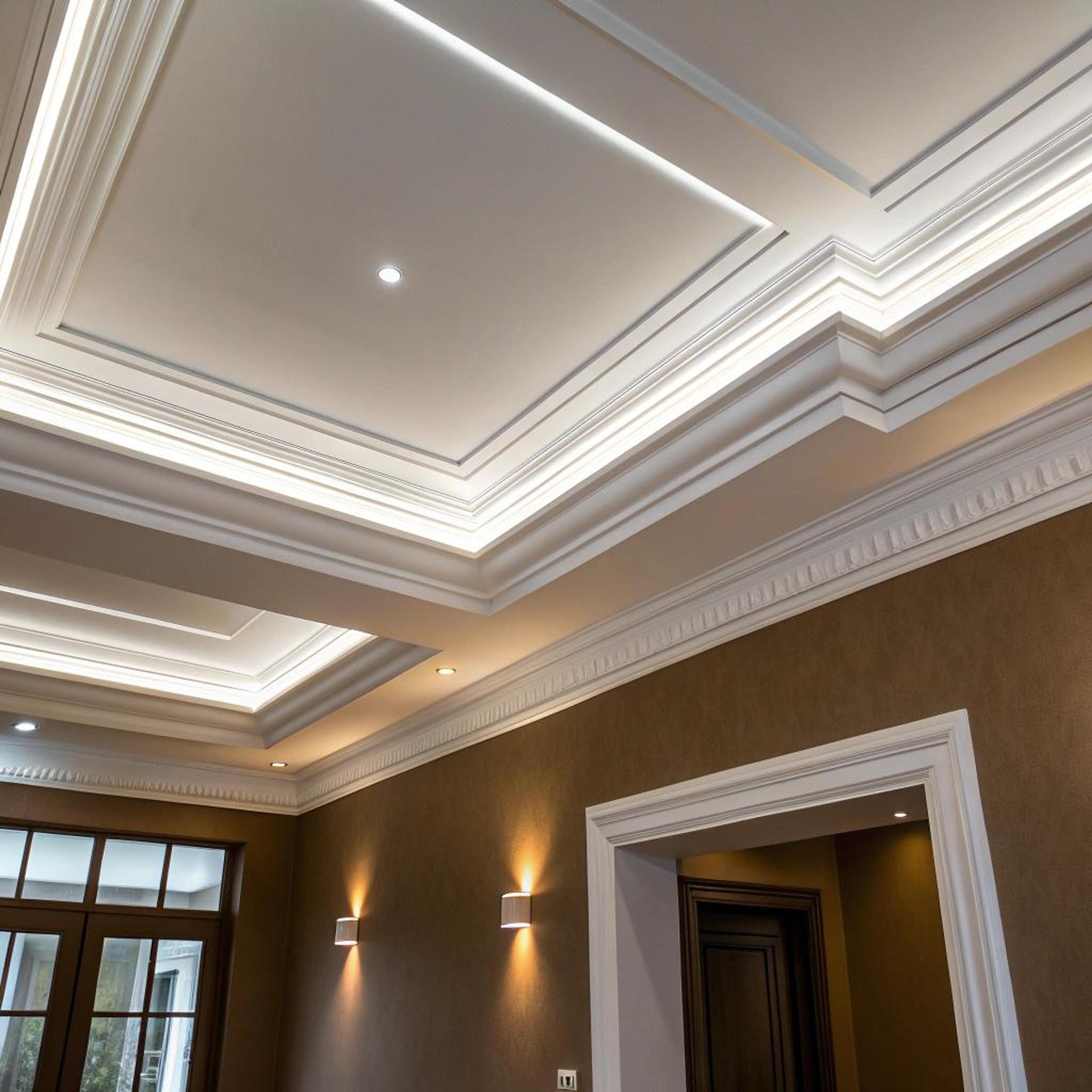 Lijstwerk ontmoet warm licht