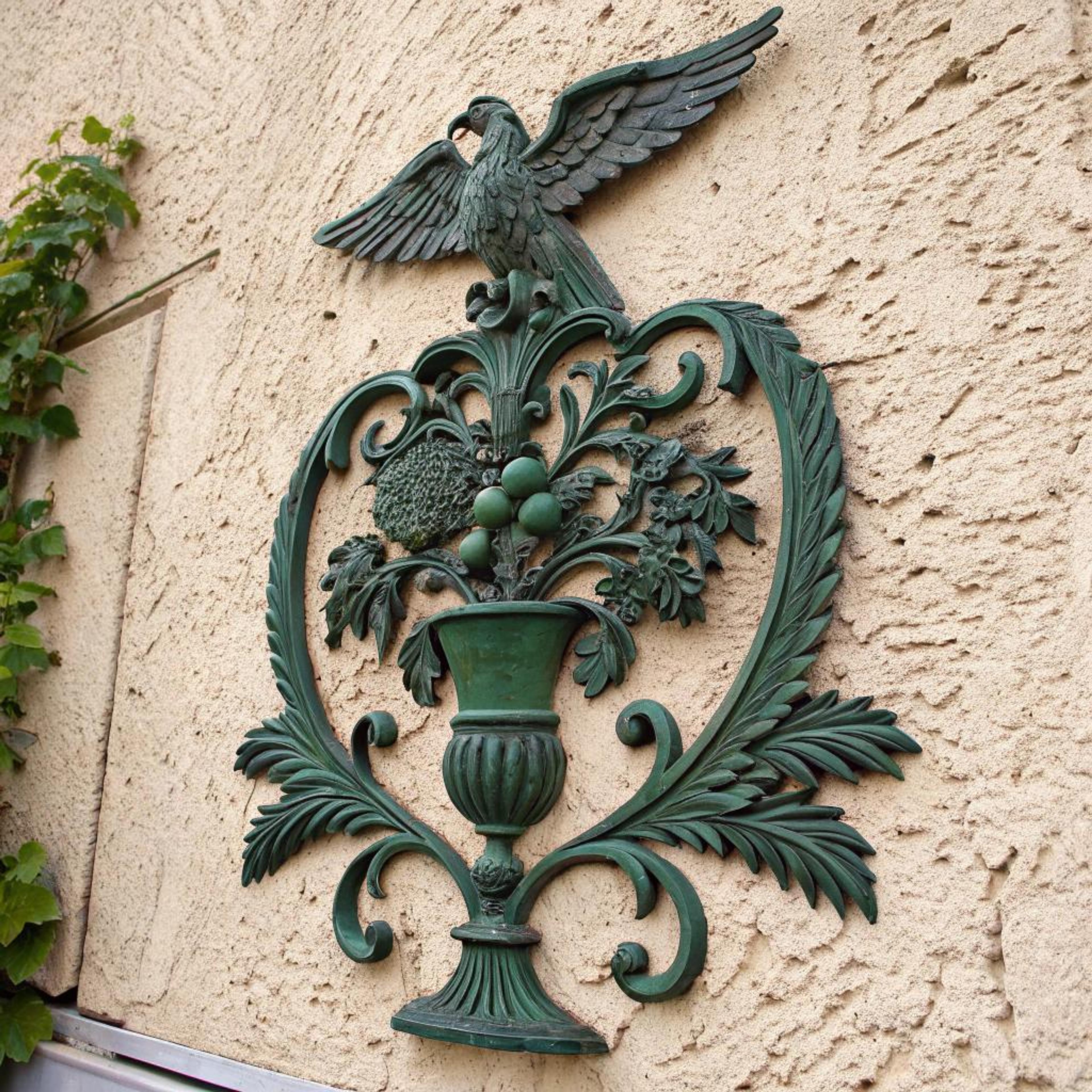 Groene haardplaat met adelaar