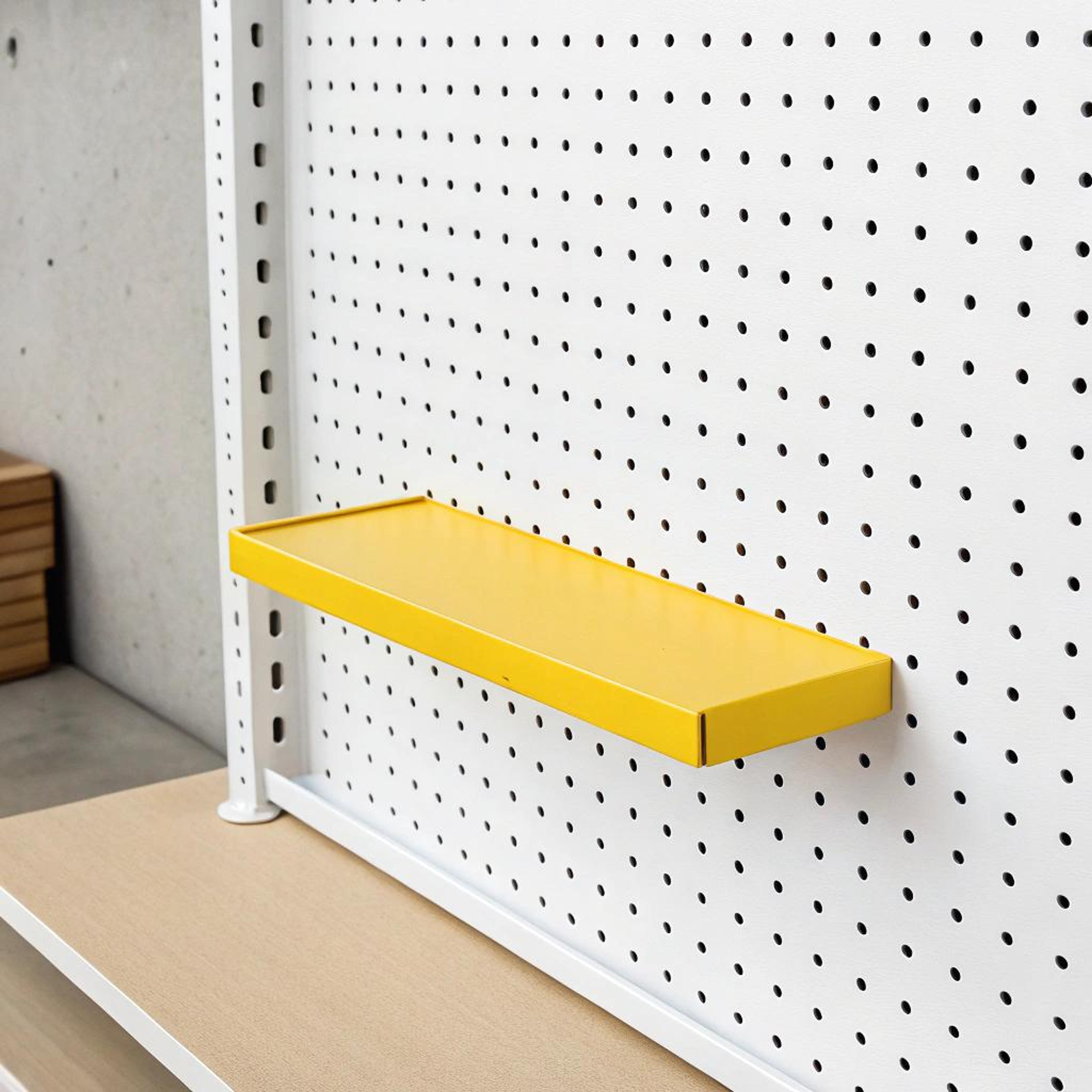 Gele plank als eyecatcher