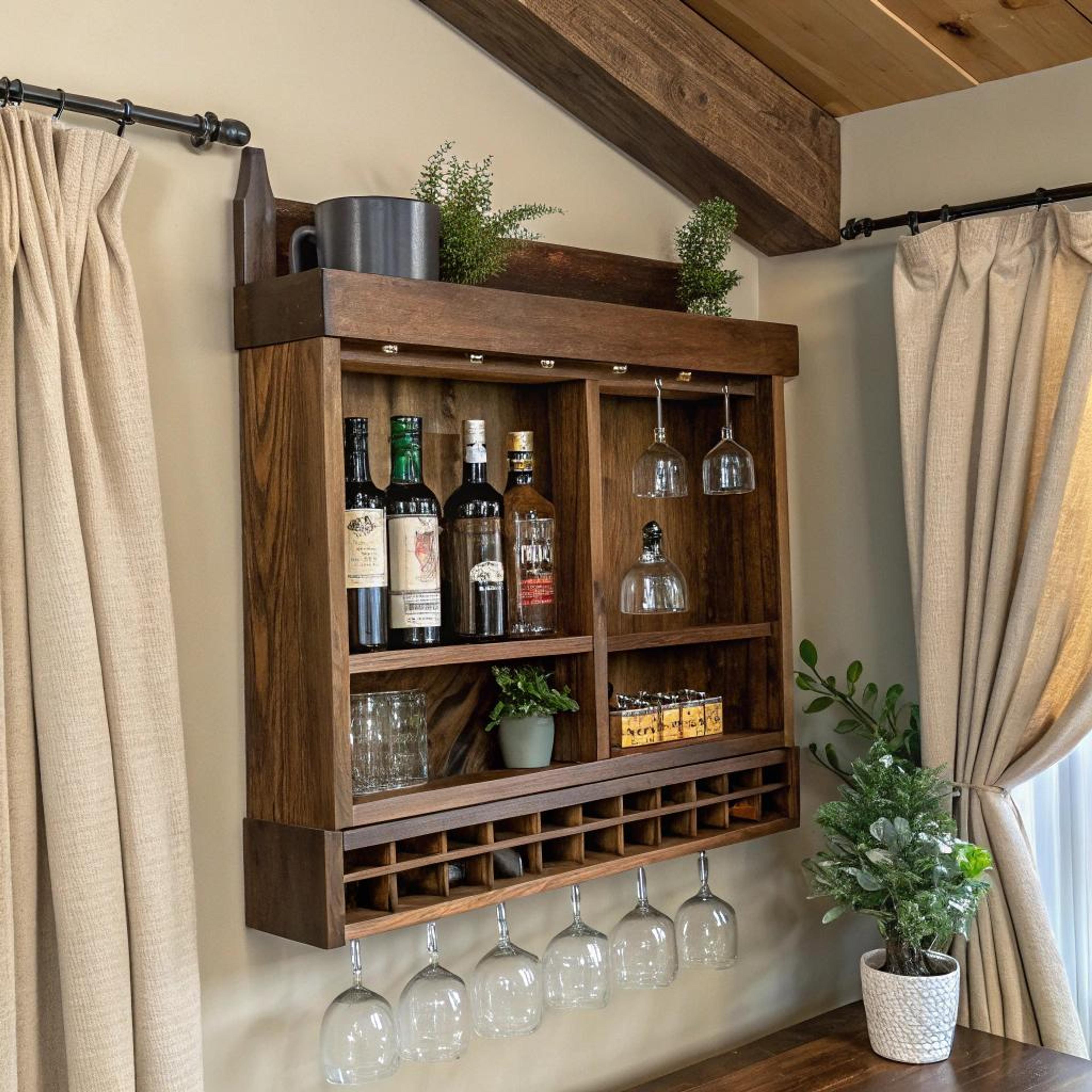Houten wandrek met groenaccent