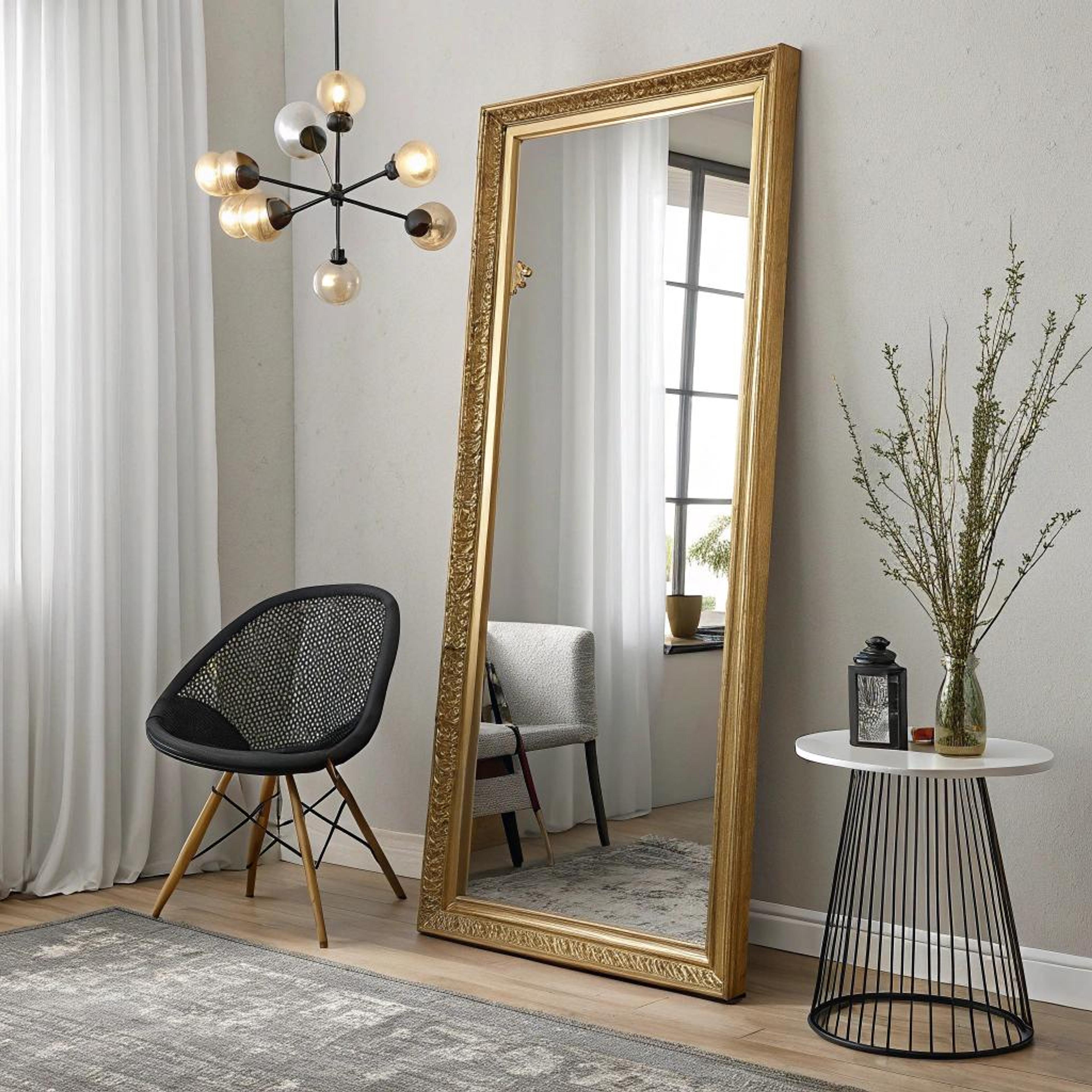 Ornamentale spiegel met moderne twist