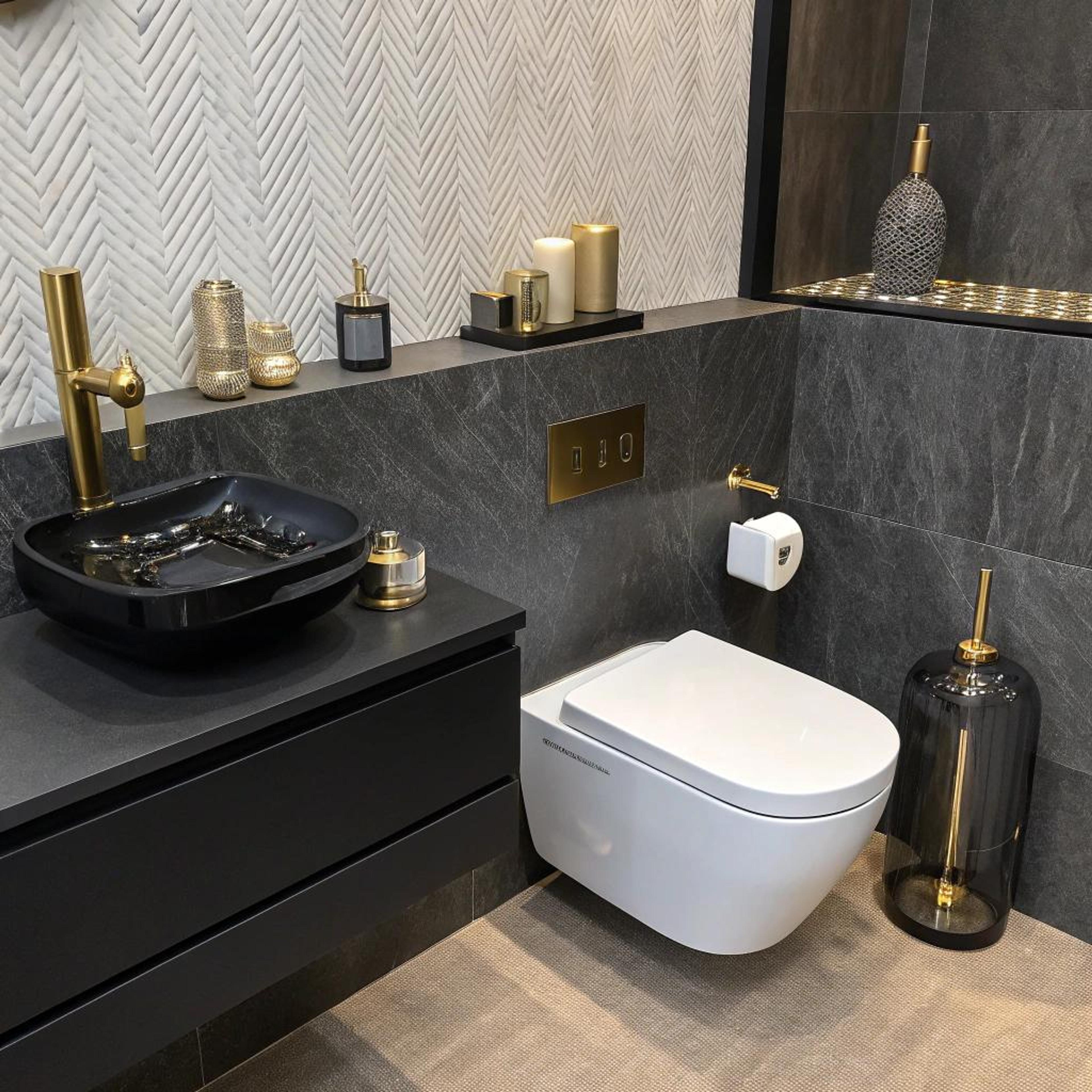 Strak zwart met gouden details