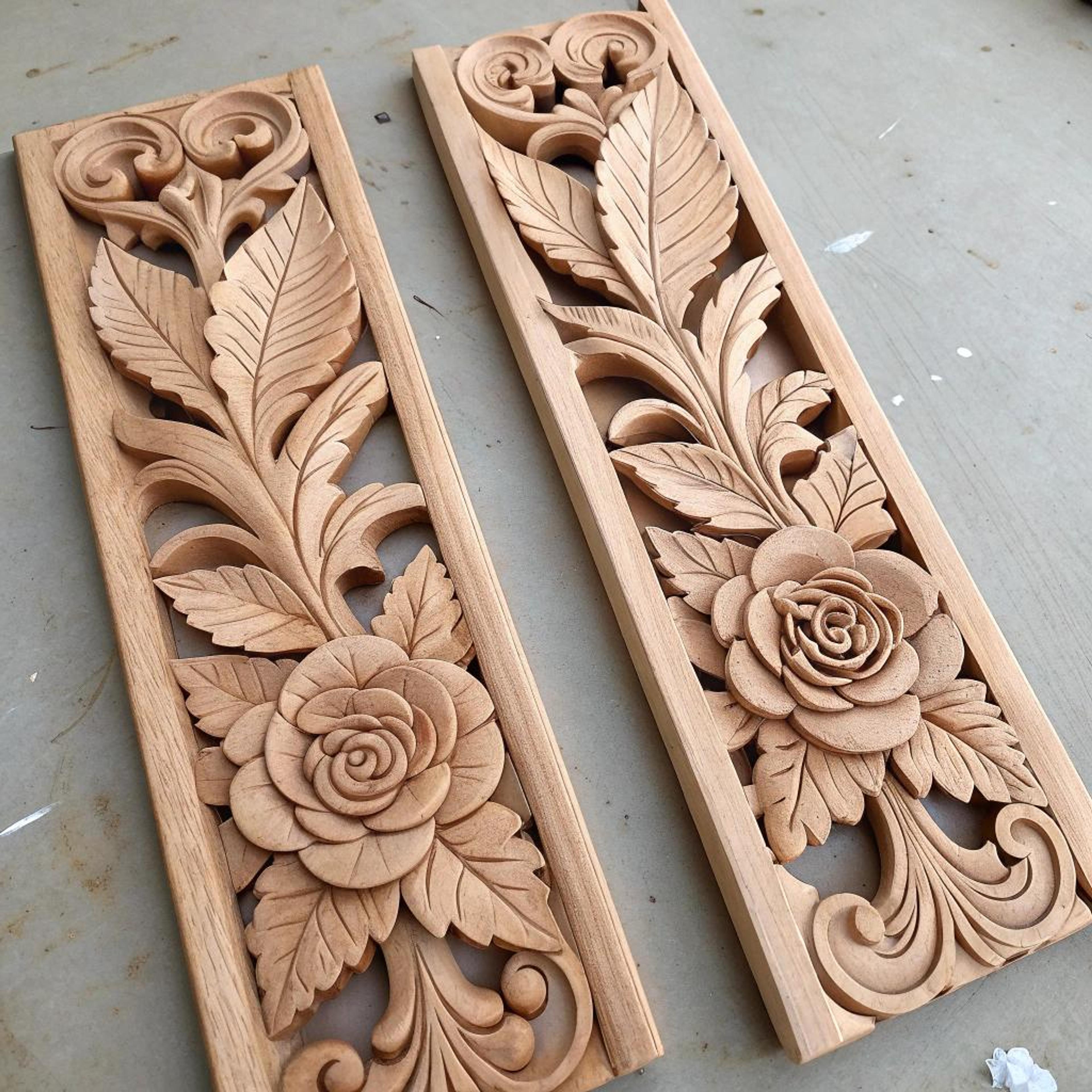 Floraal lijstwerk in hout