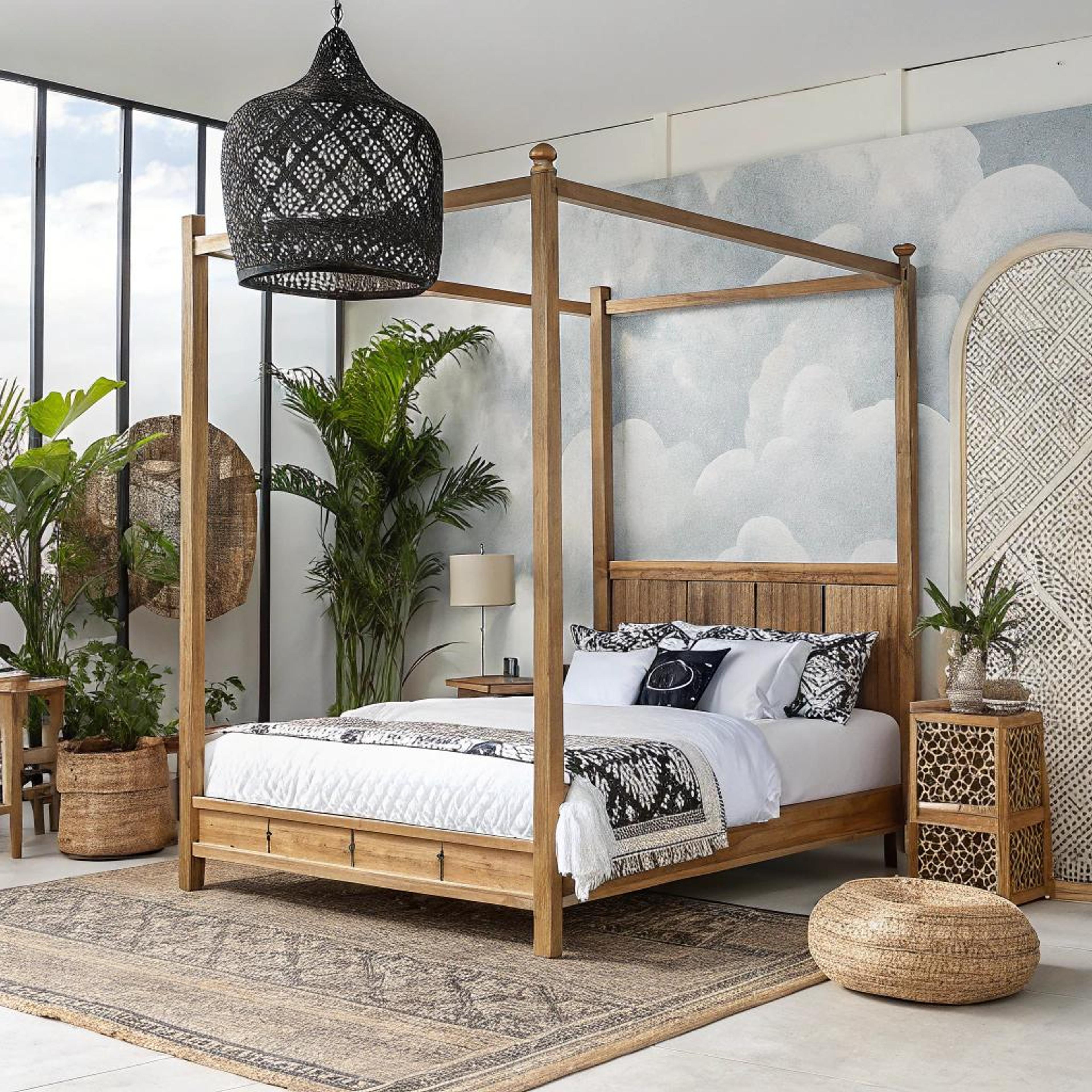 Rustiek hemelbed met wolkenmuur
