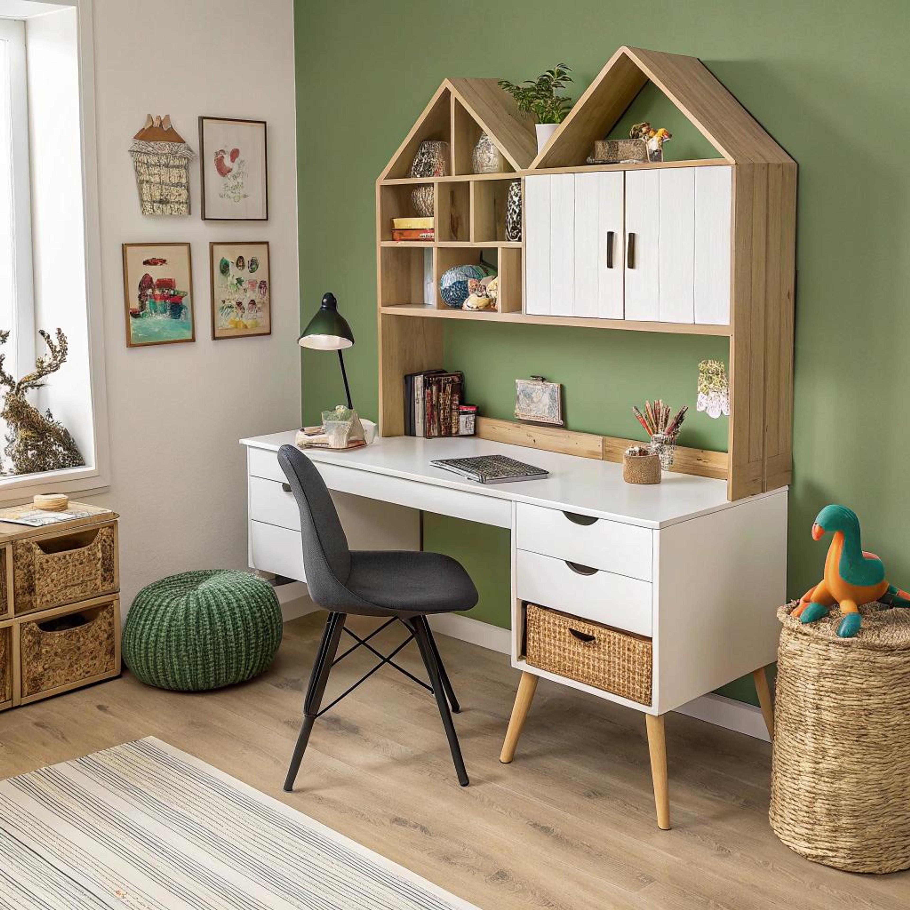 Huisvormige plank voor speelse opbergmogelijkheden