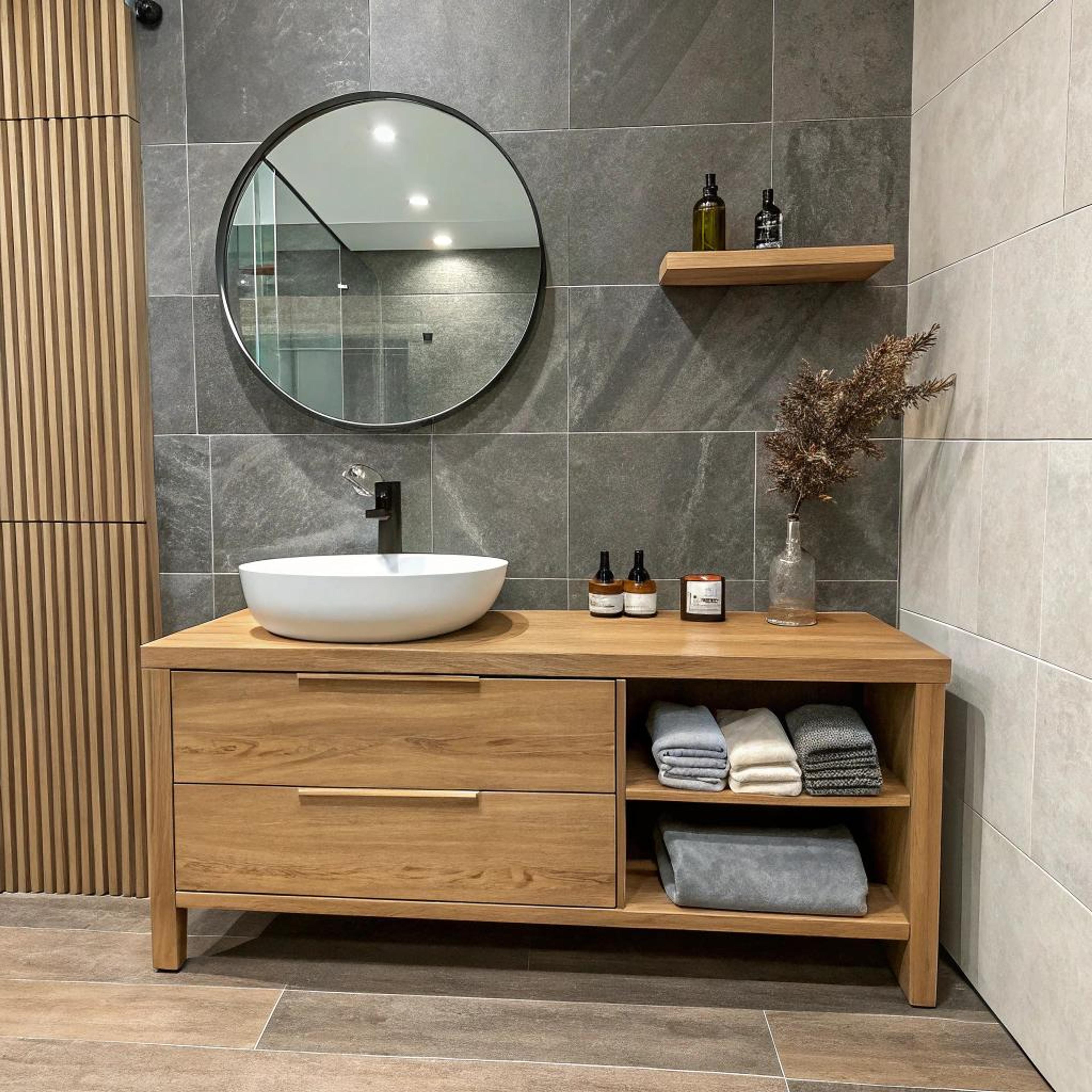 Houten details met grijstinten