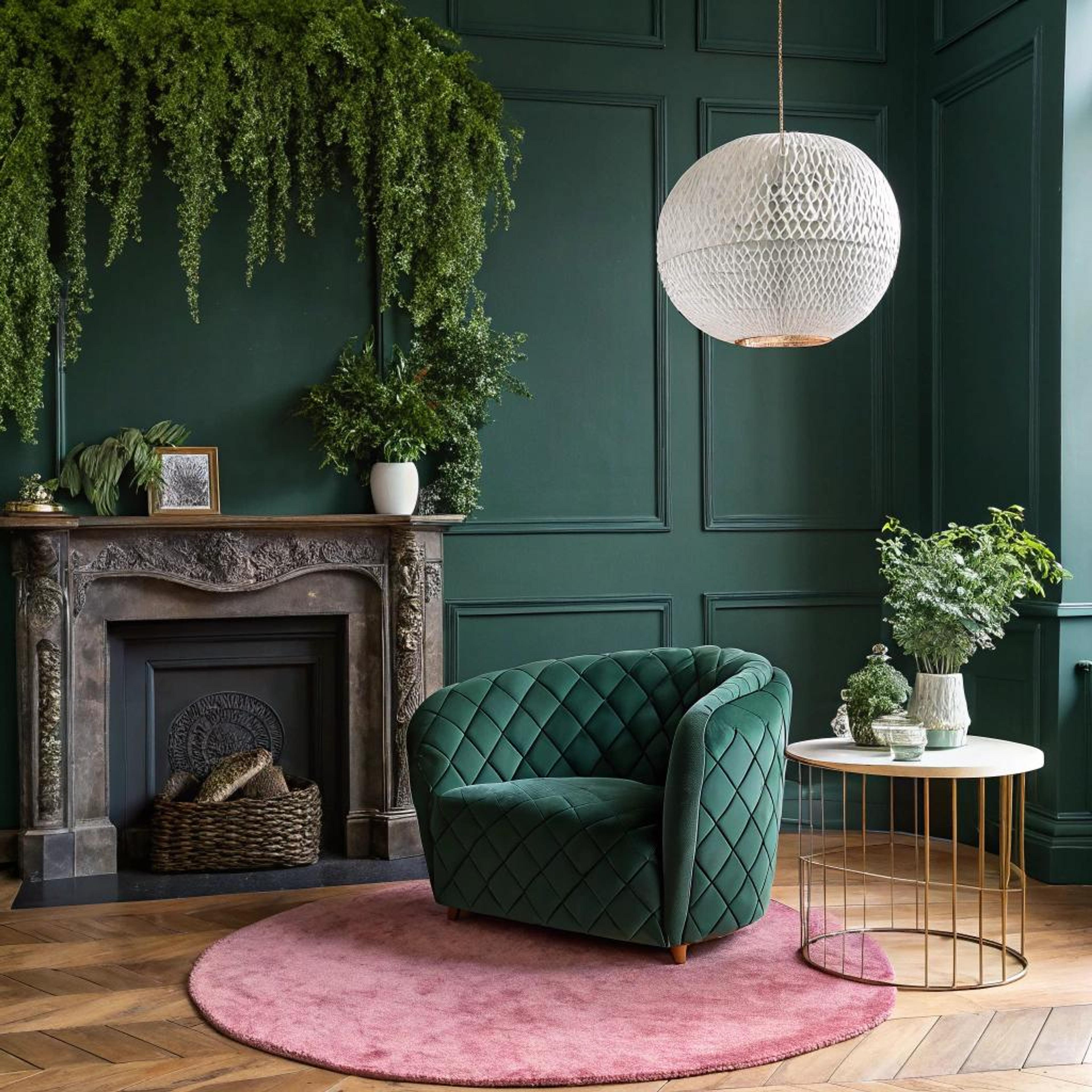 Groene muur met speels accent