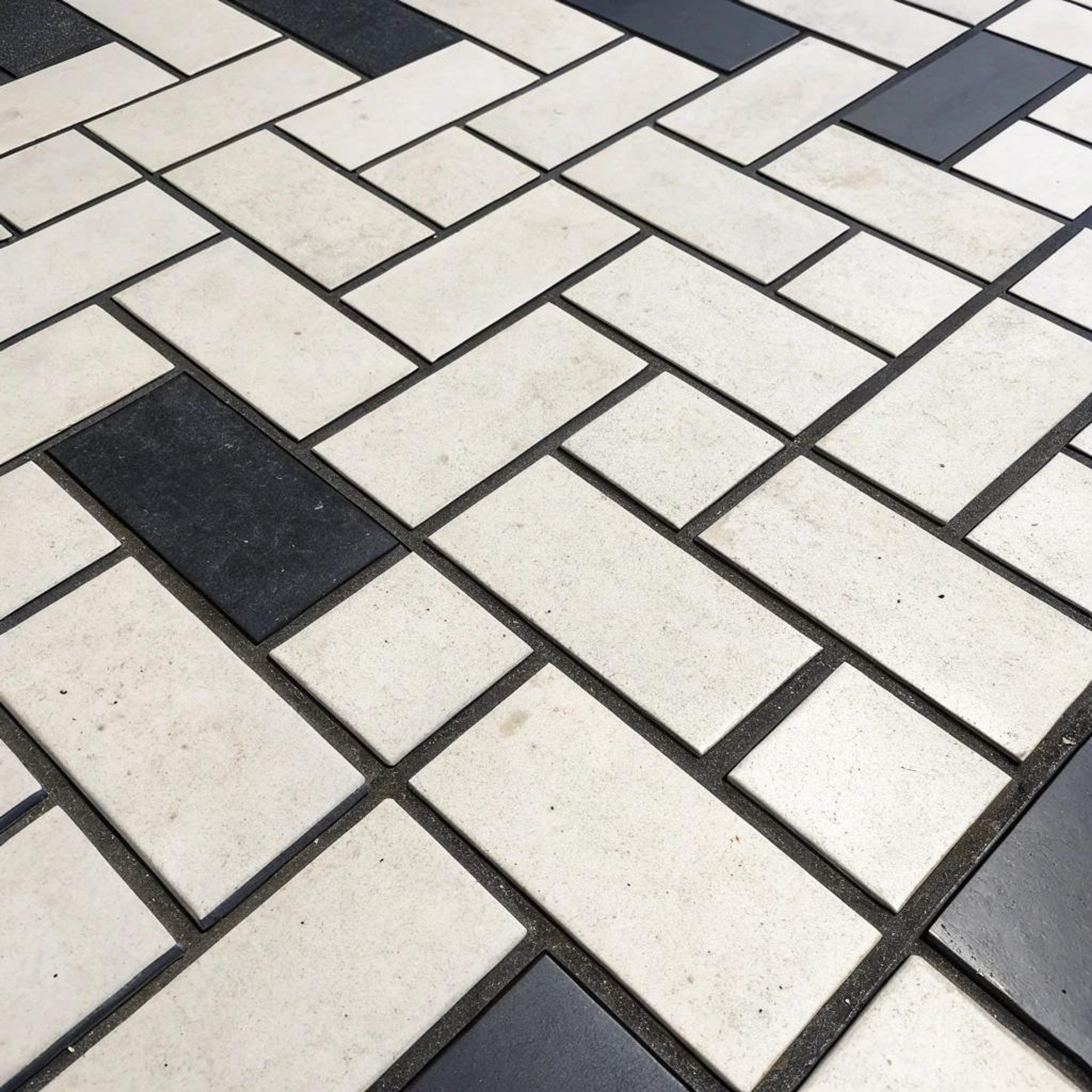 Strak chevronpatroon met contrast