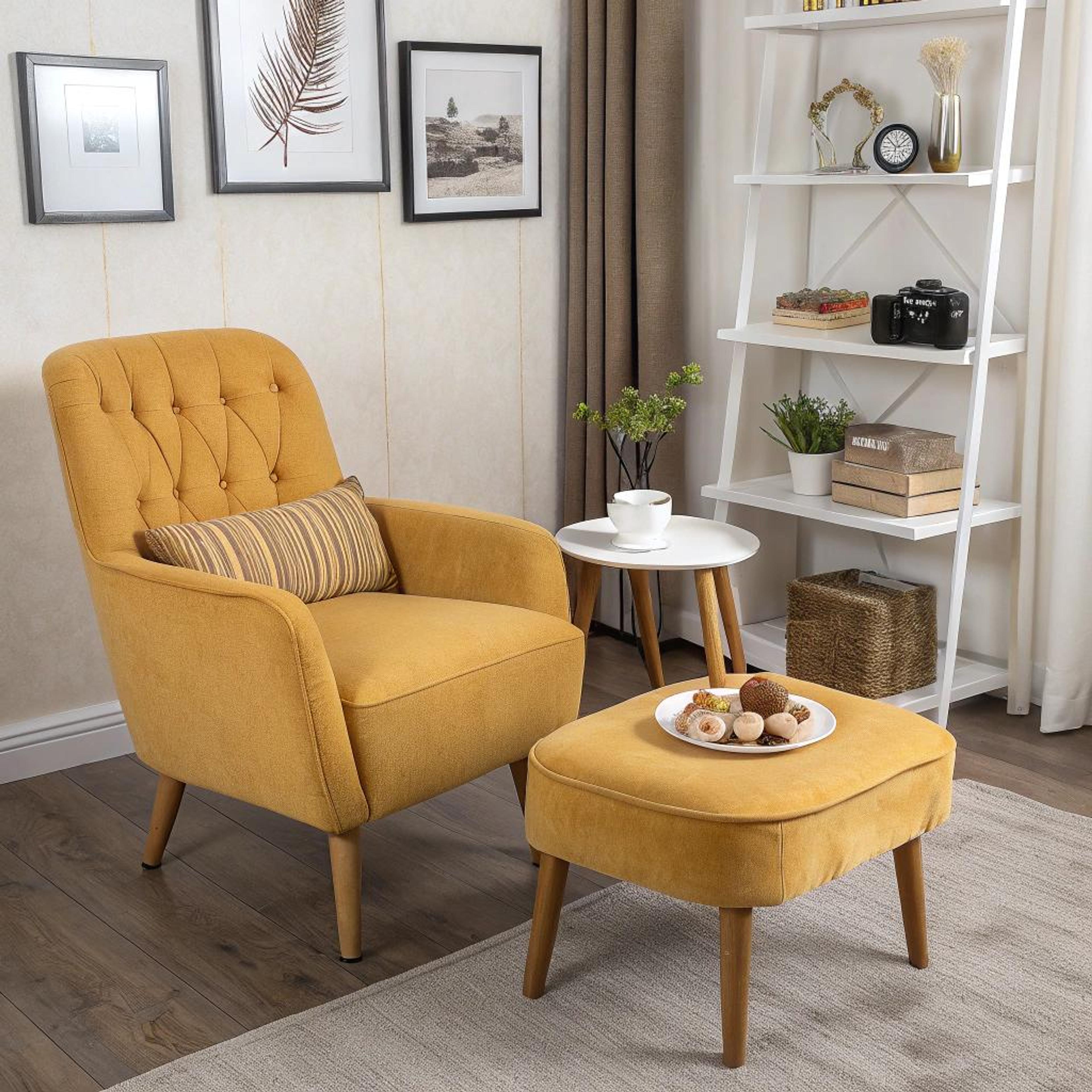 Gezellige hoek met oorfauteuil