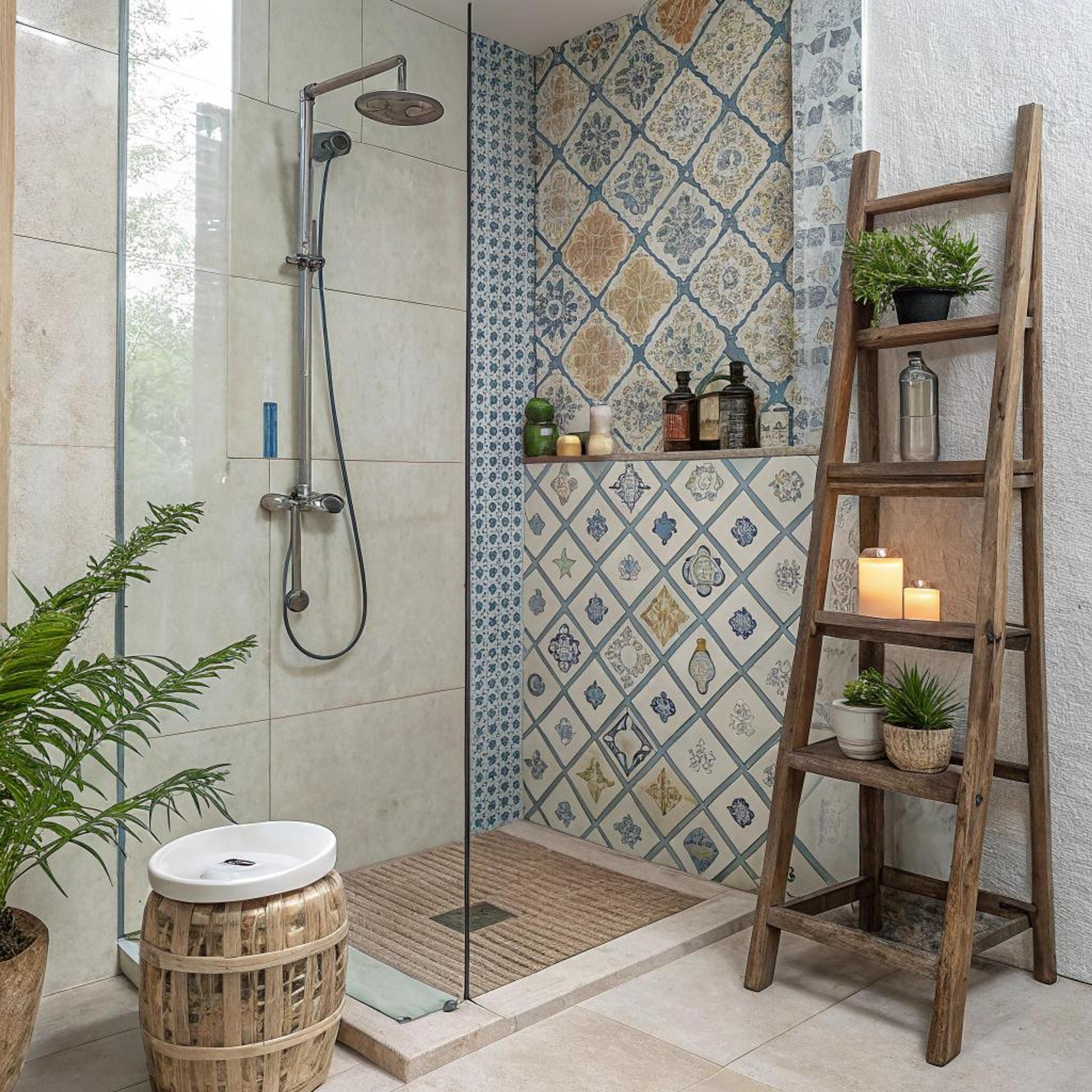 Ladderdecoratie met groene accenten