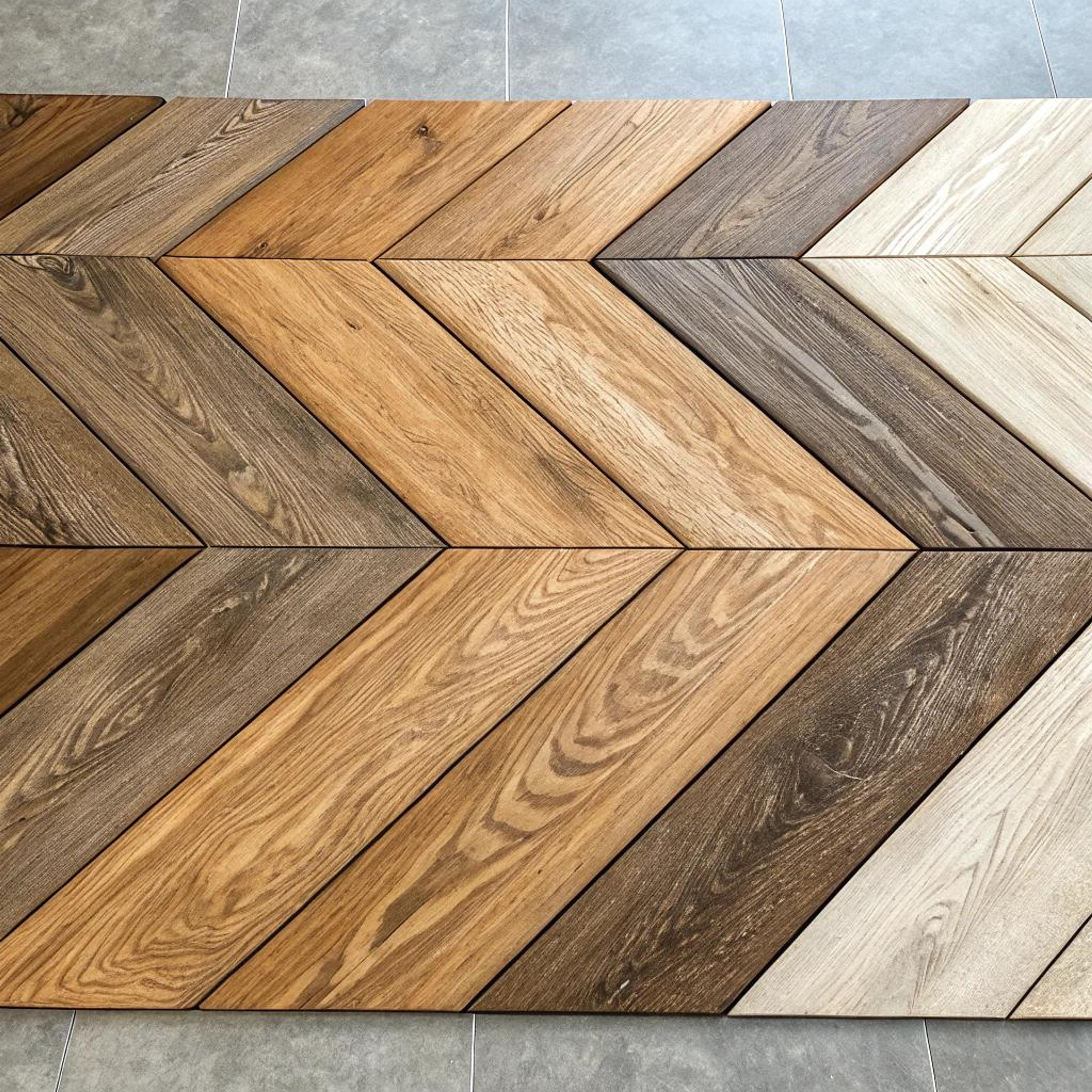 Houttinten in visgraatmix