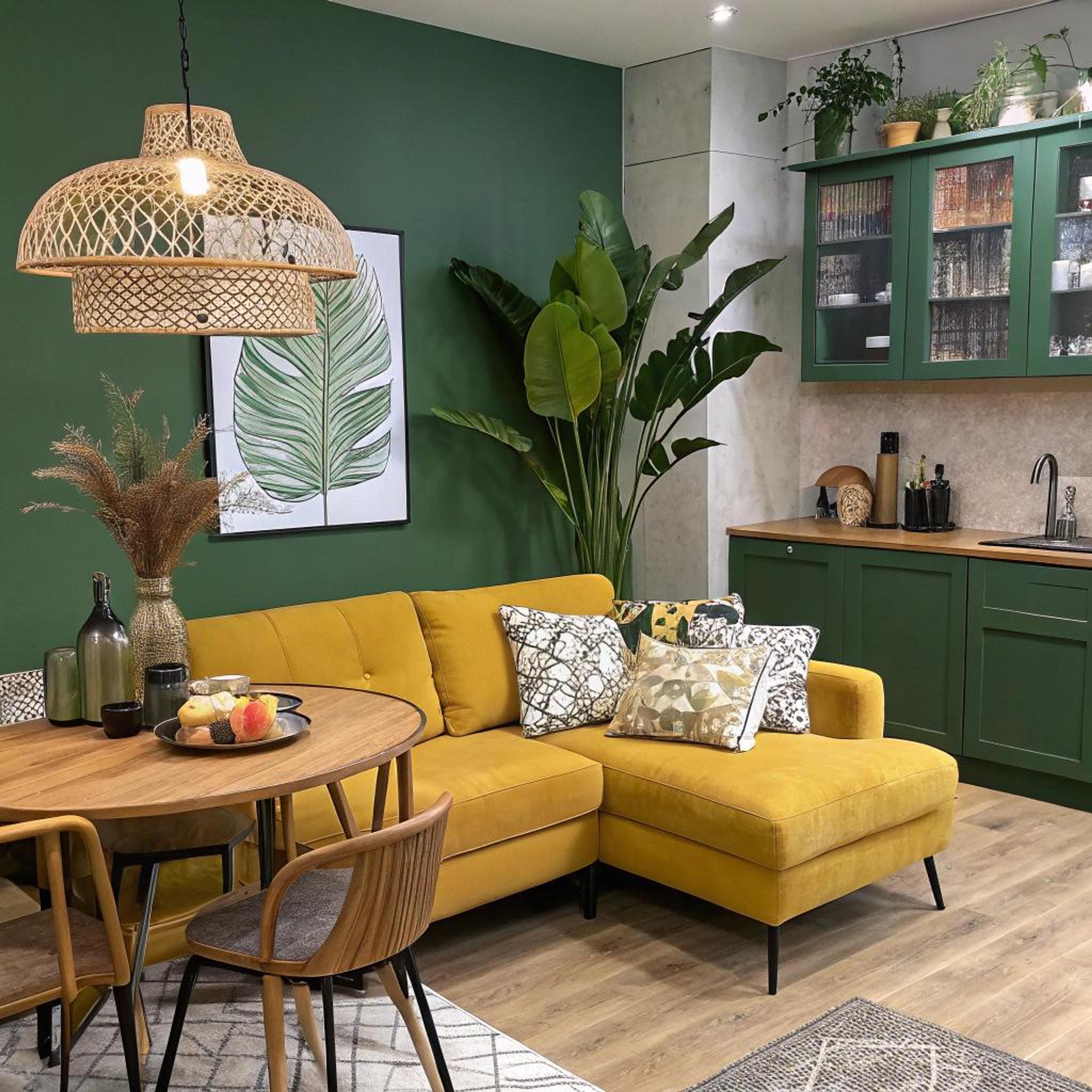 Okergele bank als blikvanger