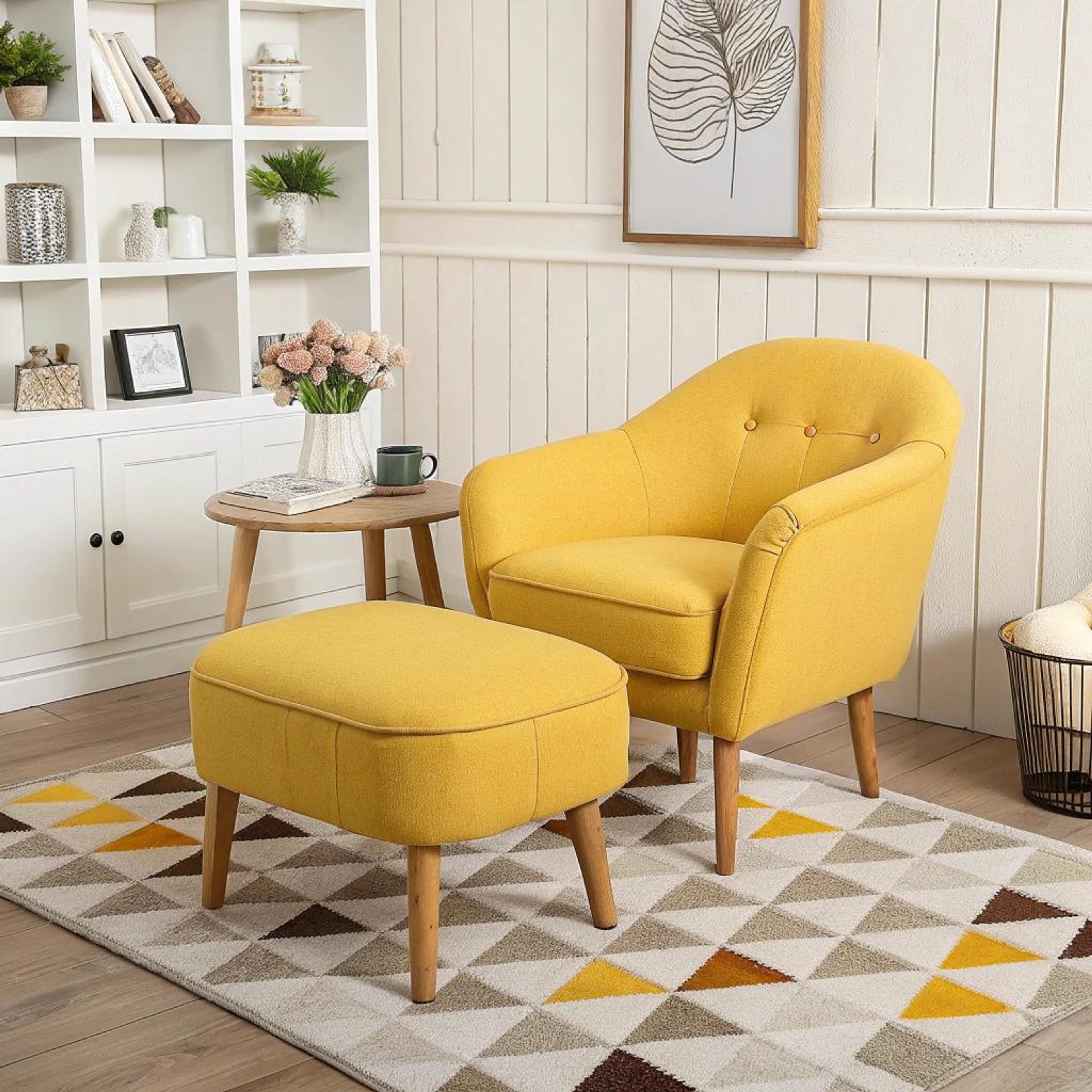 Zonnige oorfauteuil op grafisch vloerkleed