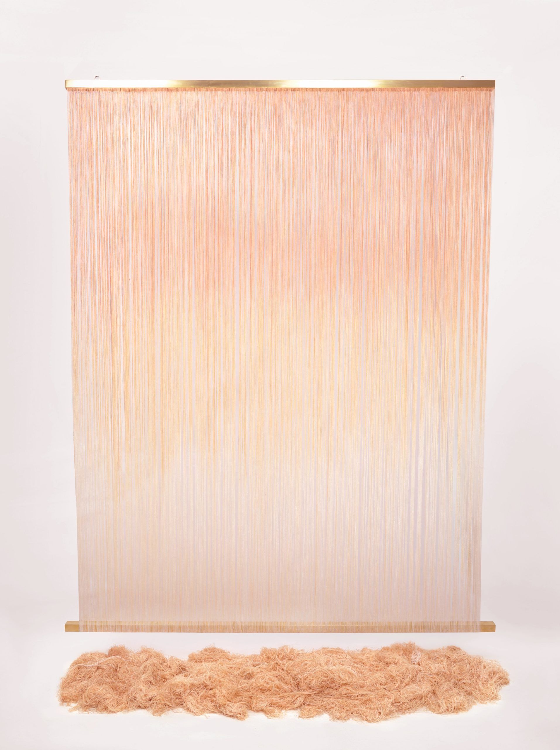 Threads of Absence — Graziela Guardino