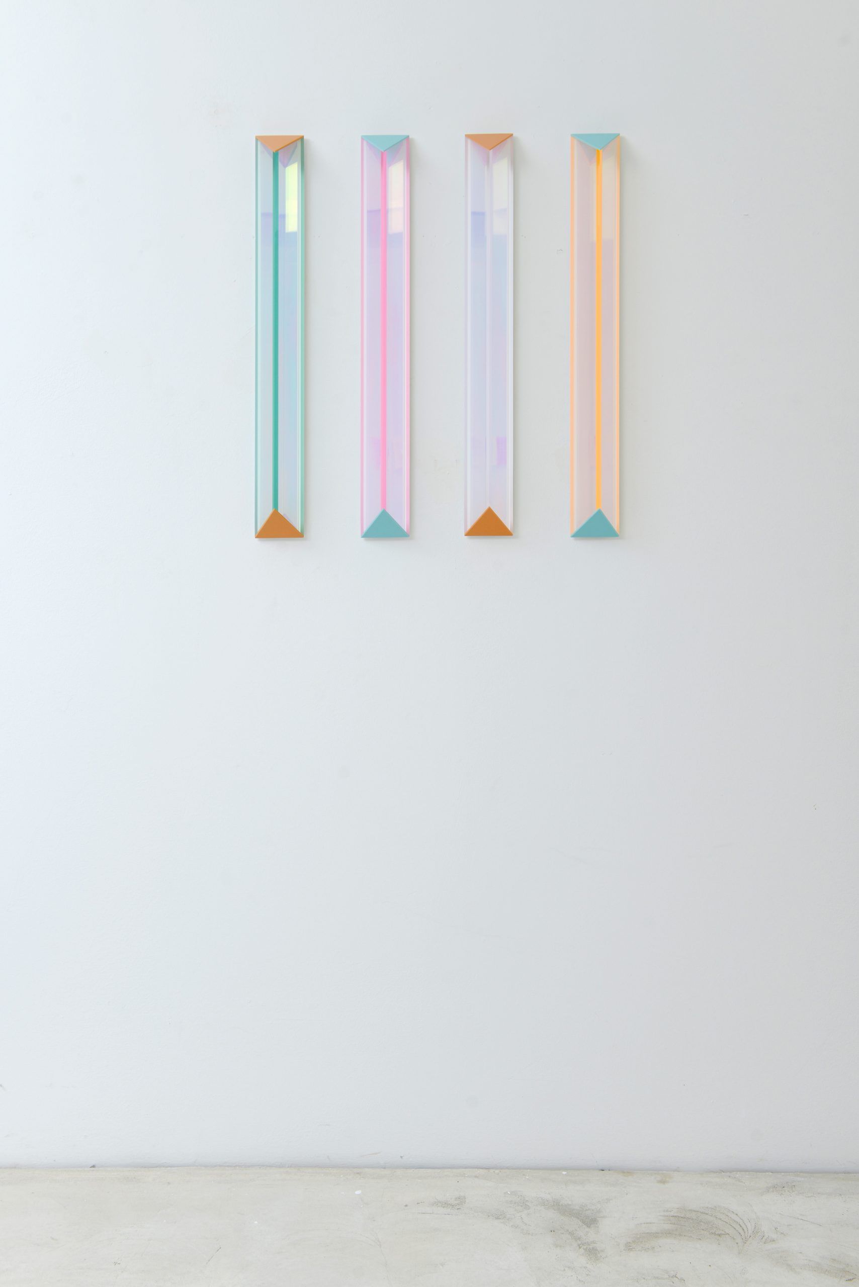 colormirror rainbow pastel hipro 8 madrid — Regine Schumann