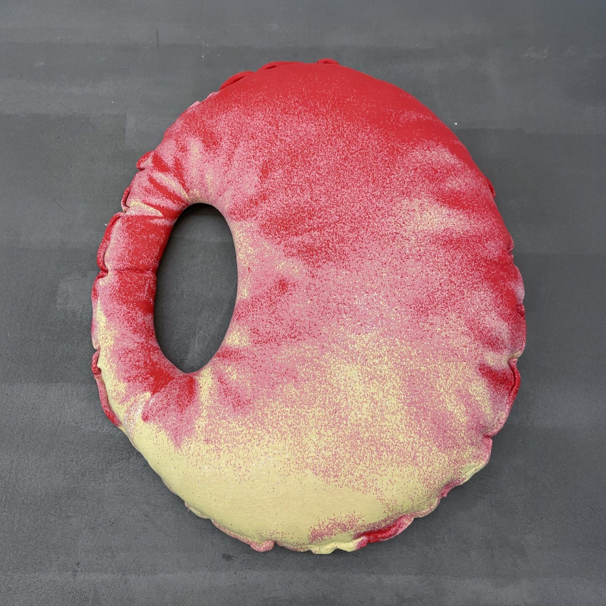 Pebble 1 (Cushion) — Franck Miltgen
