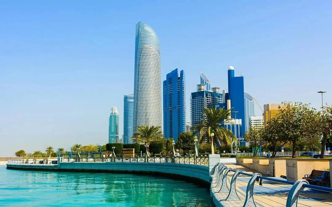 Shared half-day Abu Dhabi tour package