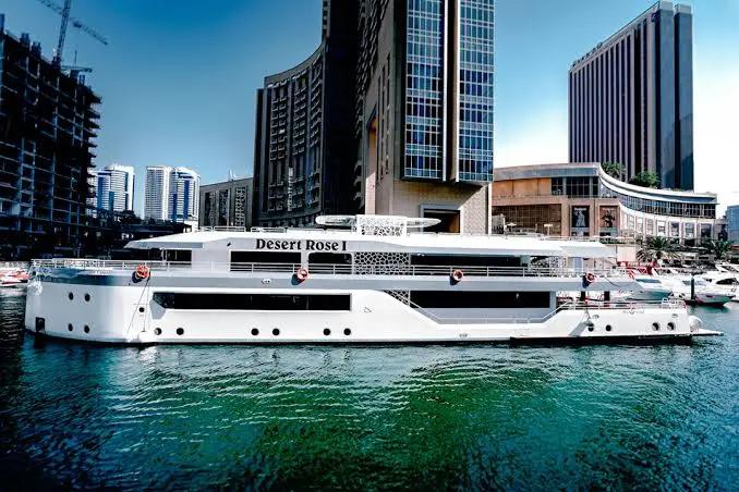 Business Class Yacht Dinner Action View
