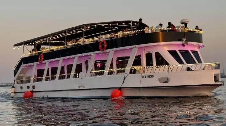 Canal Dinner Cruise & Shows Dubai