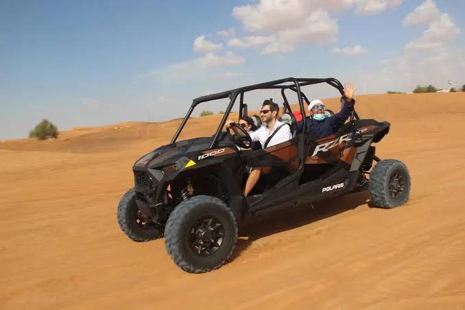 Beginner-friendly buggy drive on a smooth desert track