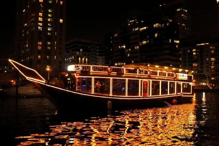 Dubai Marina dinner cruise package