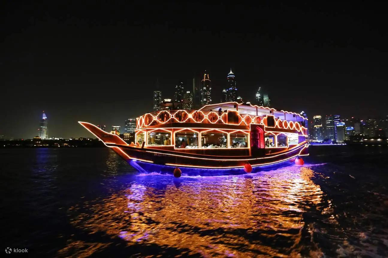 Dubai Creek dhow cruise dinner in Dubai
