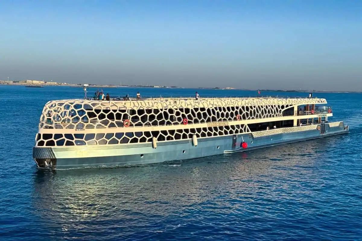 Lotus Megayacht dinner cruise in Dubai