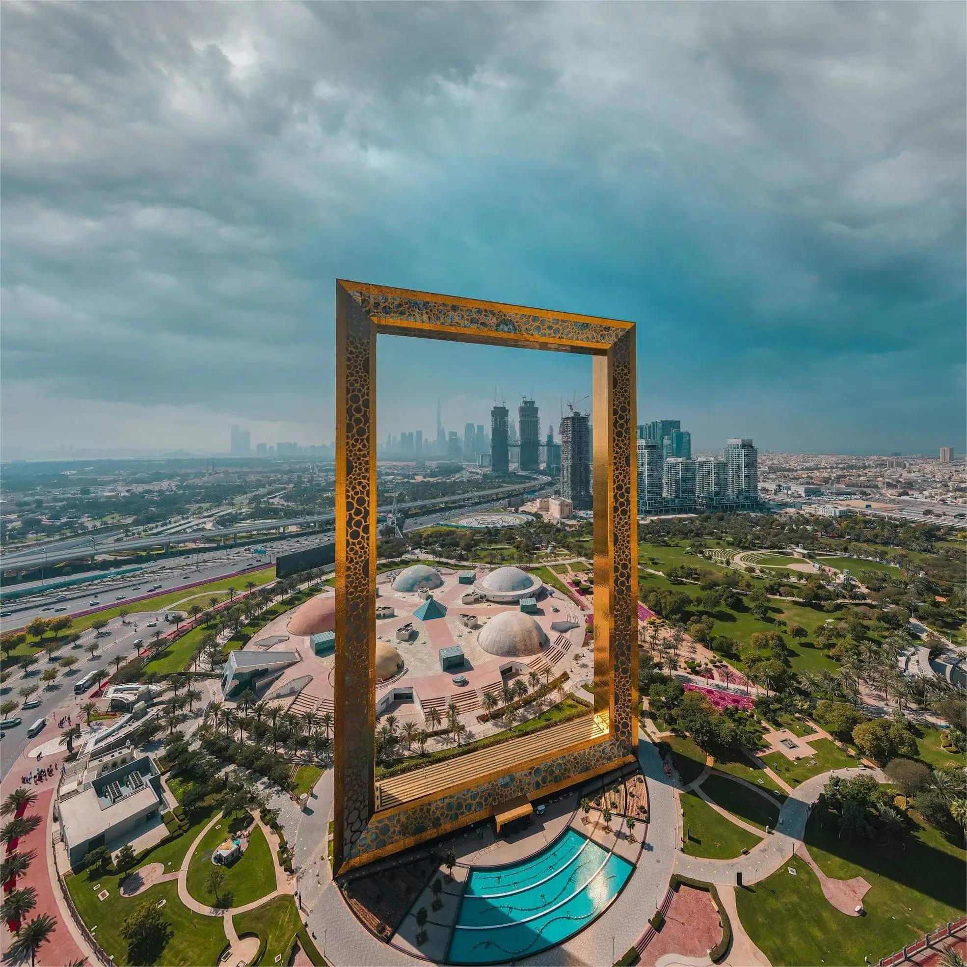 Dubai and Abu Dhabi City Sightseeing Tour Landmarks