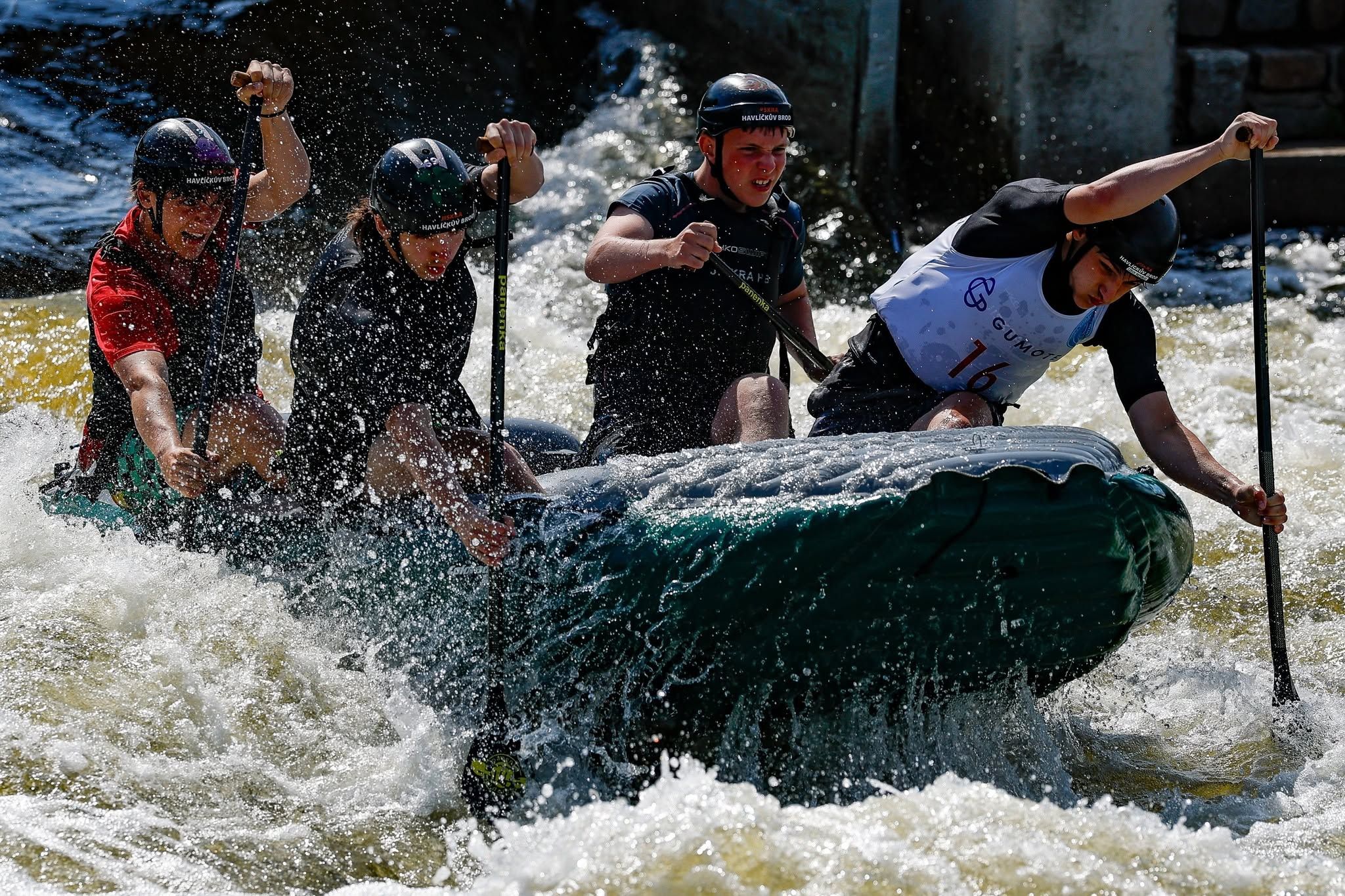 🚣 Rafting: Medailová sklizeň juniorů Jiskry na MČR a Českém poháru v Roudnici nad Labem