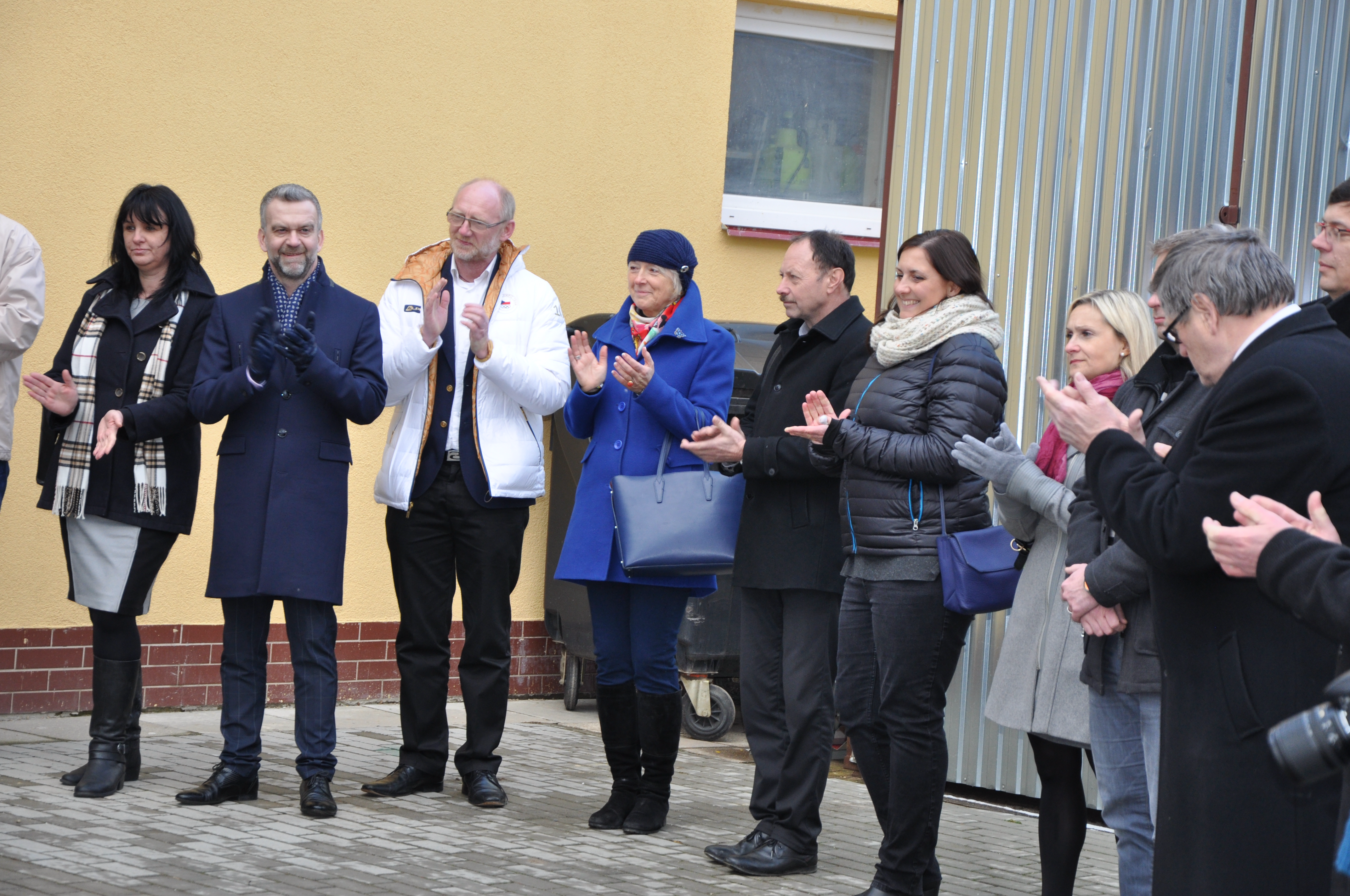 SLAVNOSTNÍ OTEVŘENÍ VIP TRIUBUNY NA SOFTBALLE PLOVÁRENSKÁ