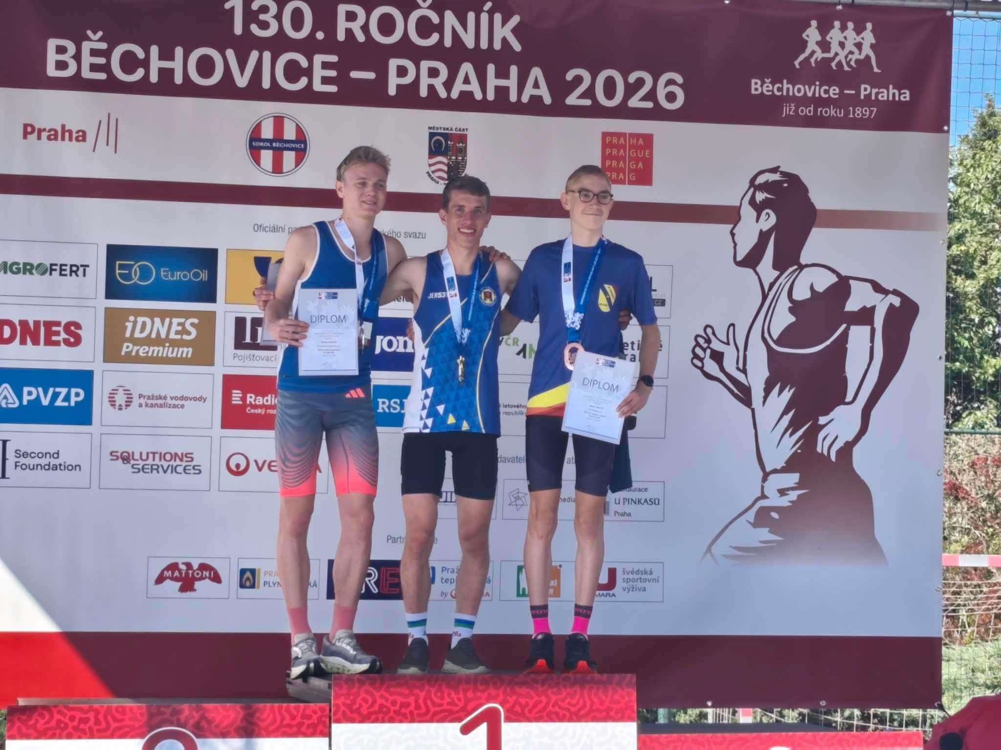 🏃♂️ Atletika: Vláďa Srb vybojoval zlato na MČR v silničním běhu 🥇