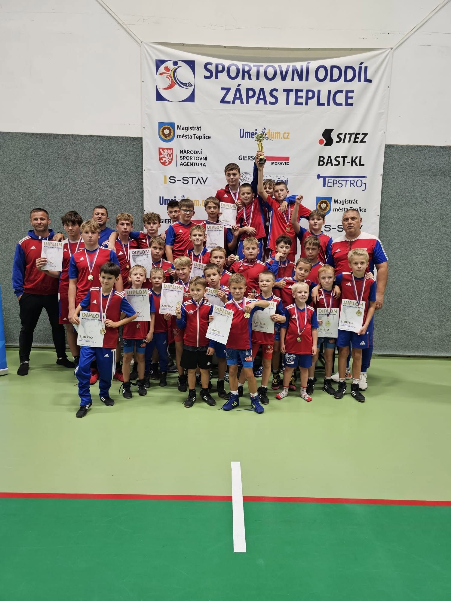 🤼 Zápas: Zápasníci Jiskry ovládli Memoriál Františka Kubici v Teplicích