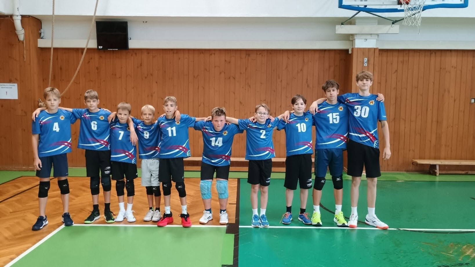 🏐 Volejbal: Mladší žáci vstoupili do krajského přeboru třemi výhrami