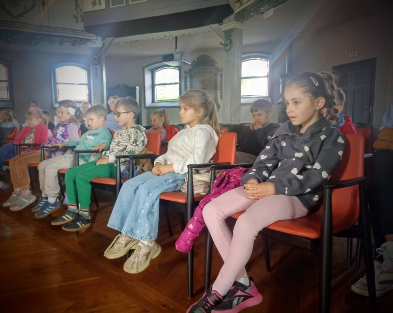 Zdjęcie 4 z 6 — Wyobraźnia czeka zaklęta w bibliotekach