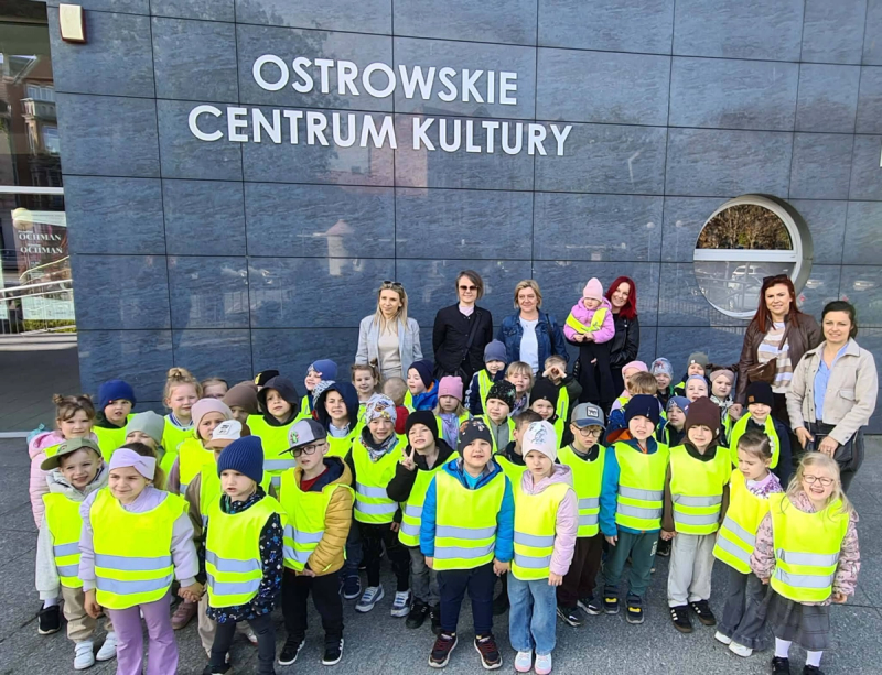 Zdjęcie 4 z 6 — Spektakl pt. „Smocze opowieści”
